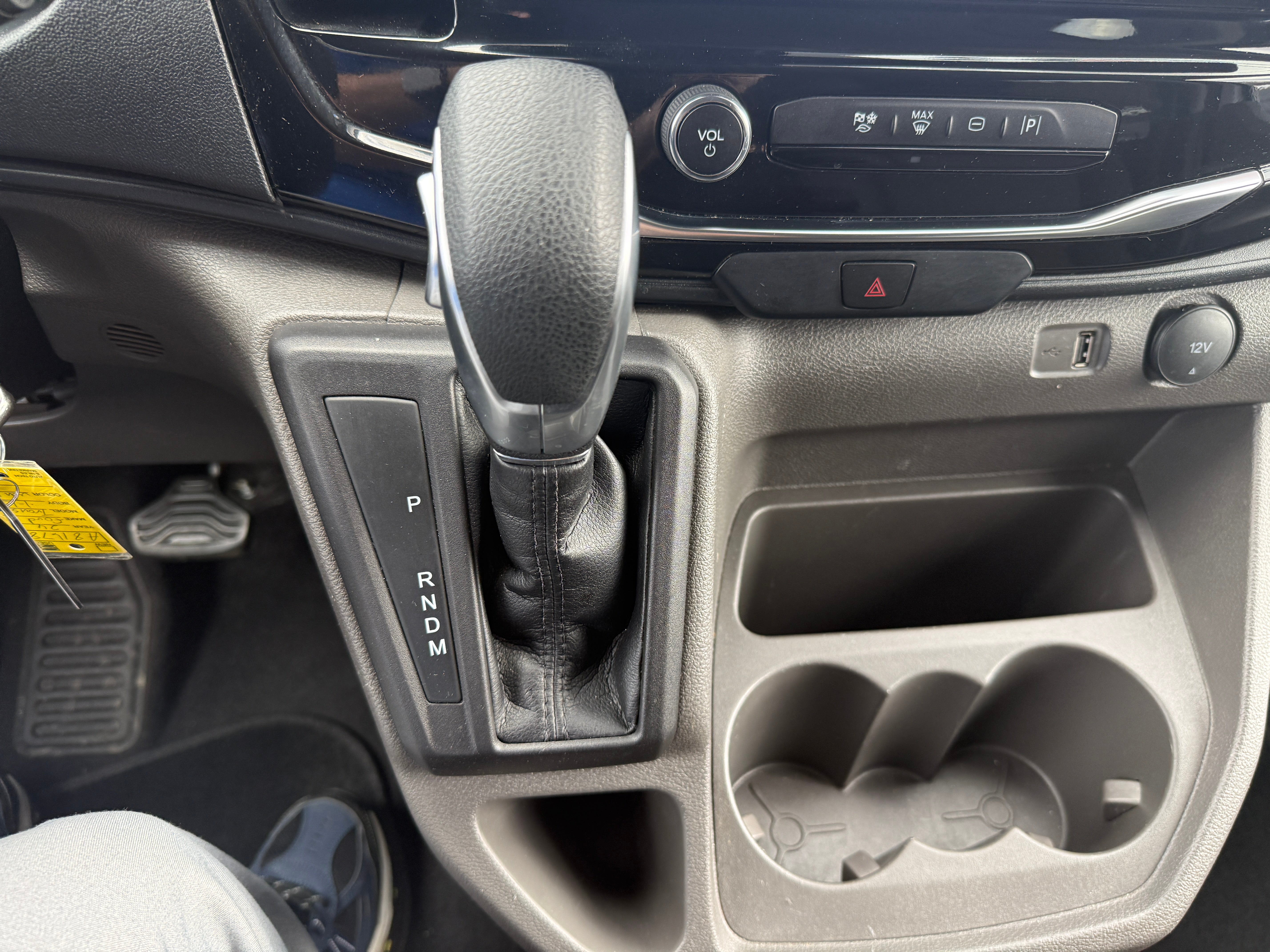 2024 Ford Transit Passenger Wagon XL