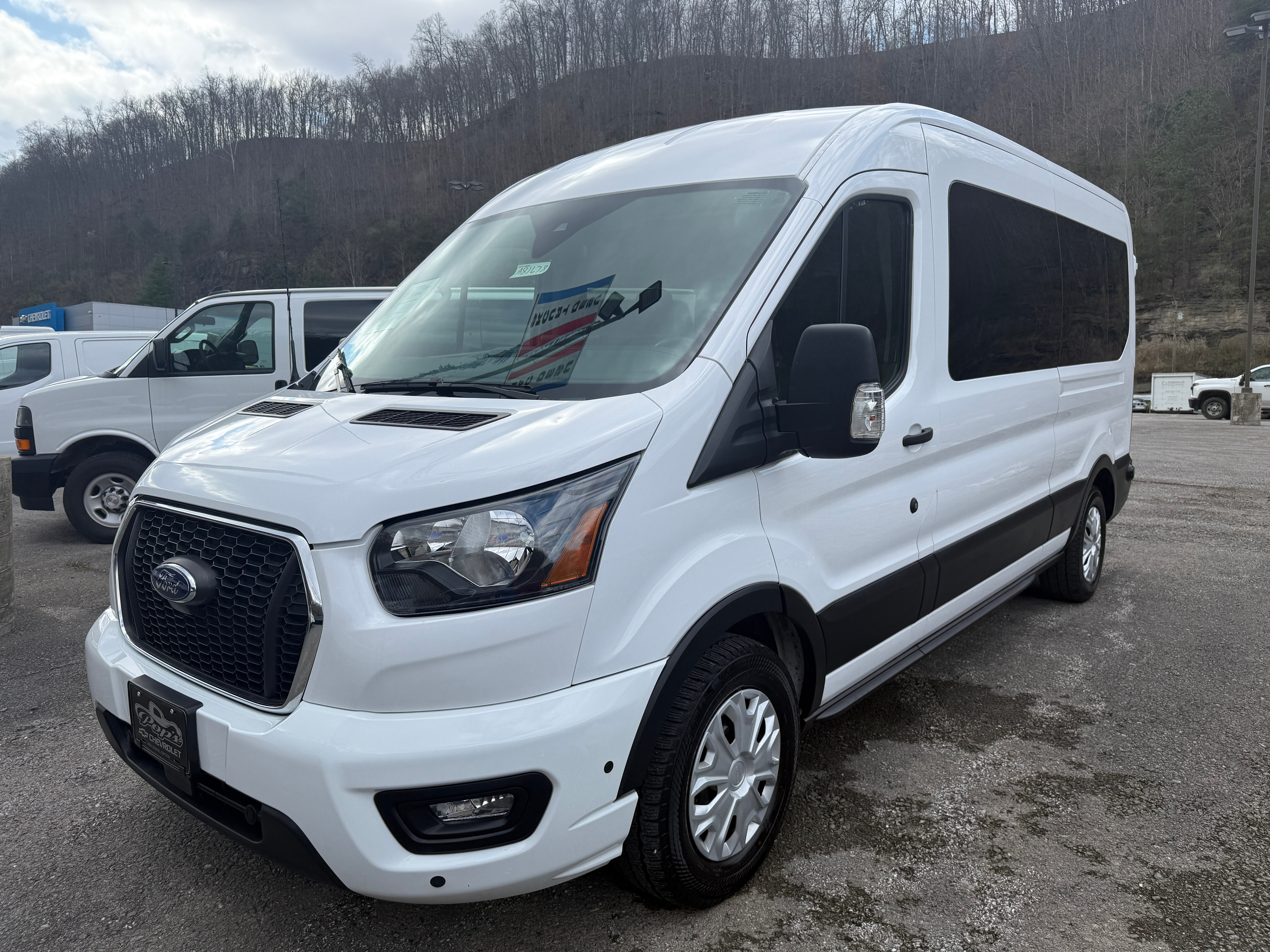 2024 Ford Transit Passenger Wagon XL