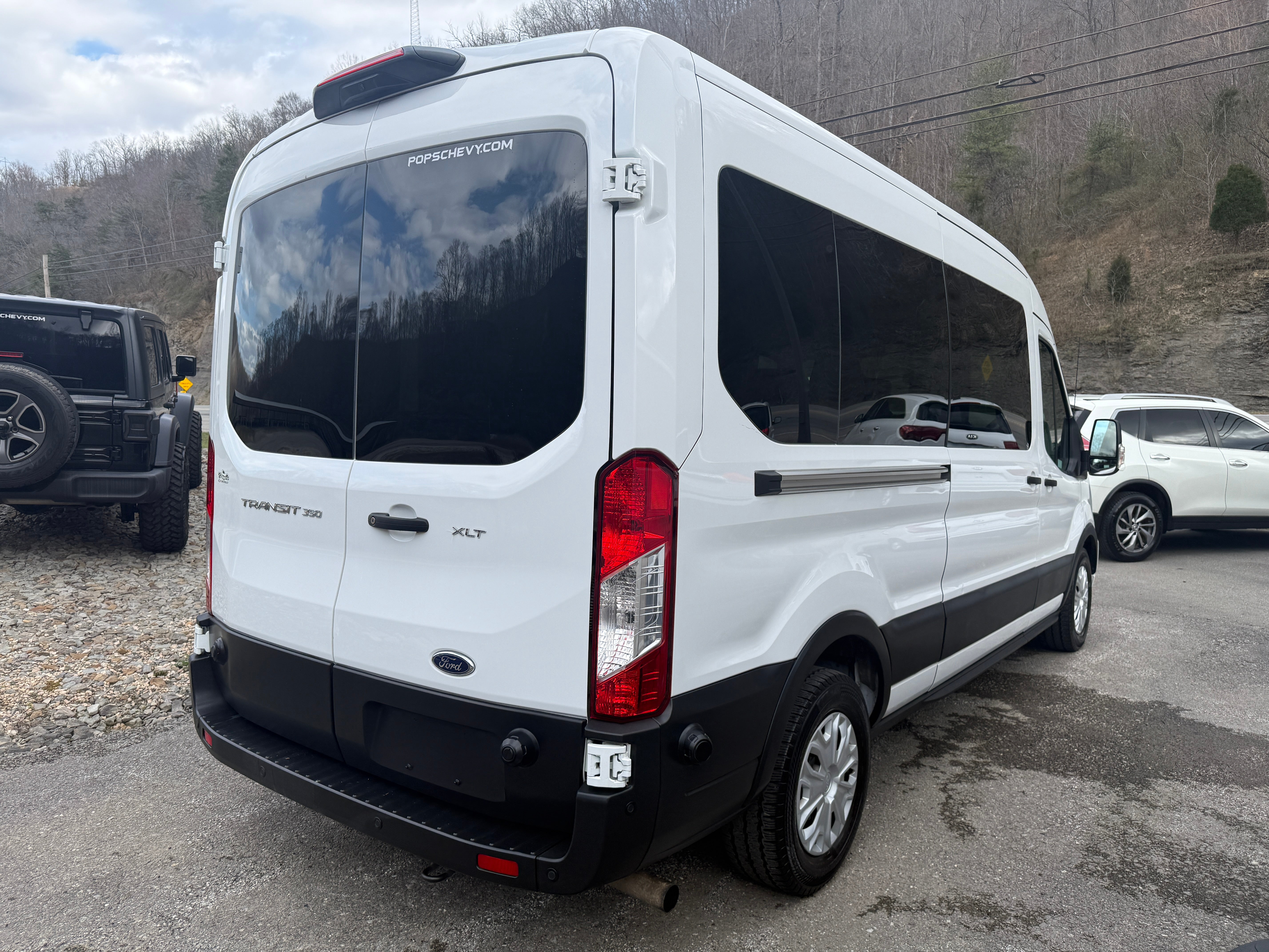 2024 Ford Transit Passenger Wagon XL