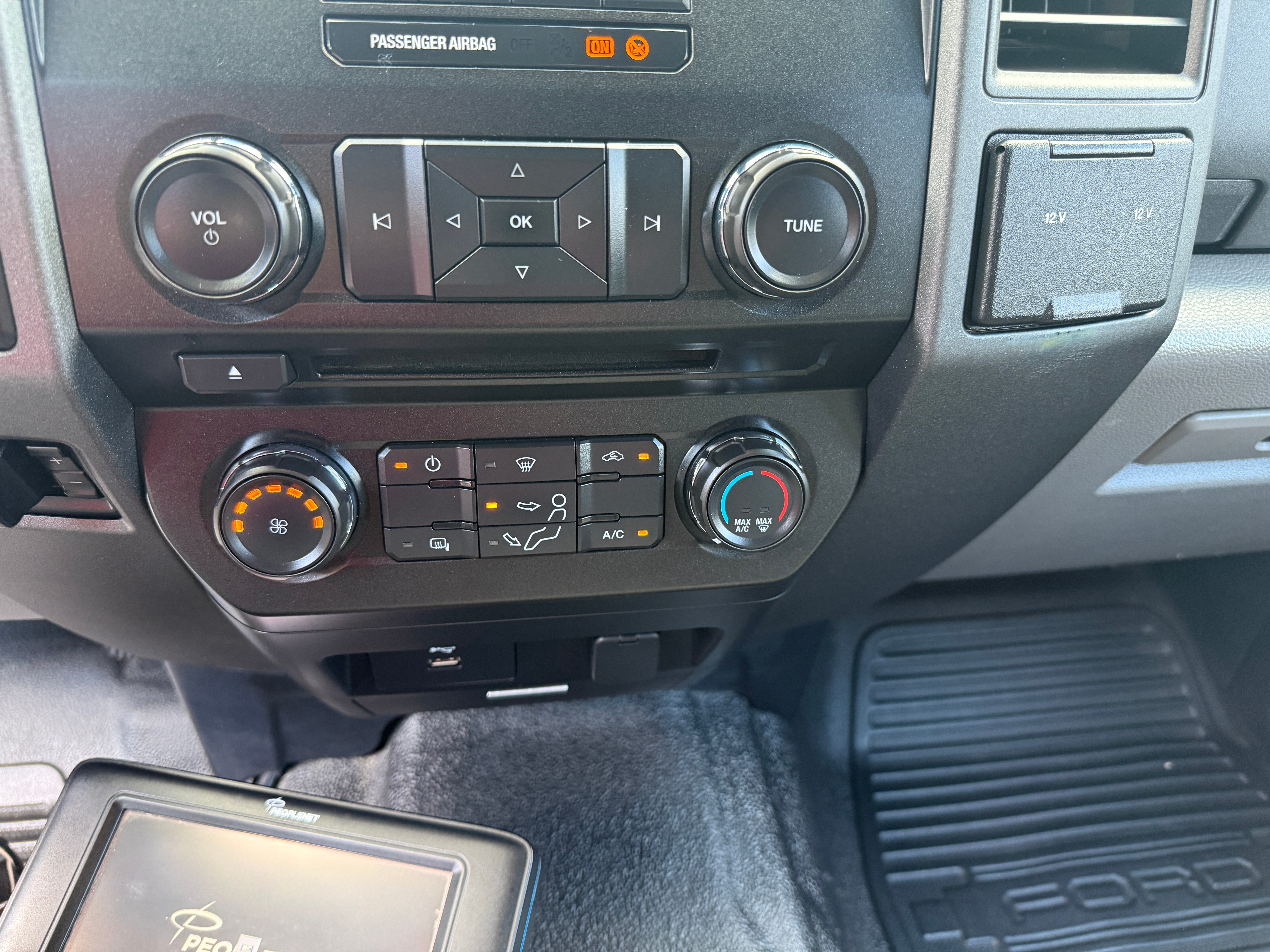 2017 Ford Super Duty F-450 DRW Lariat