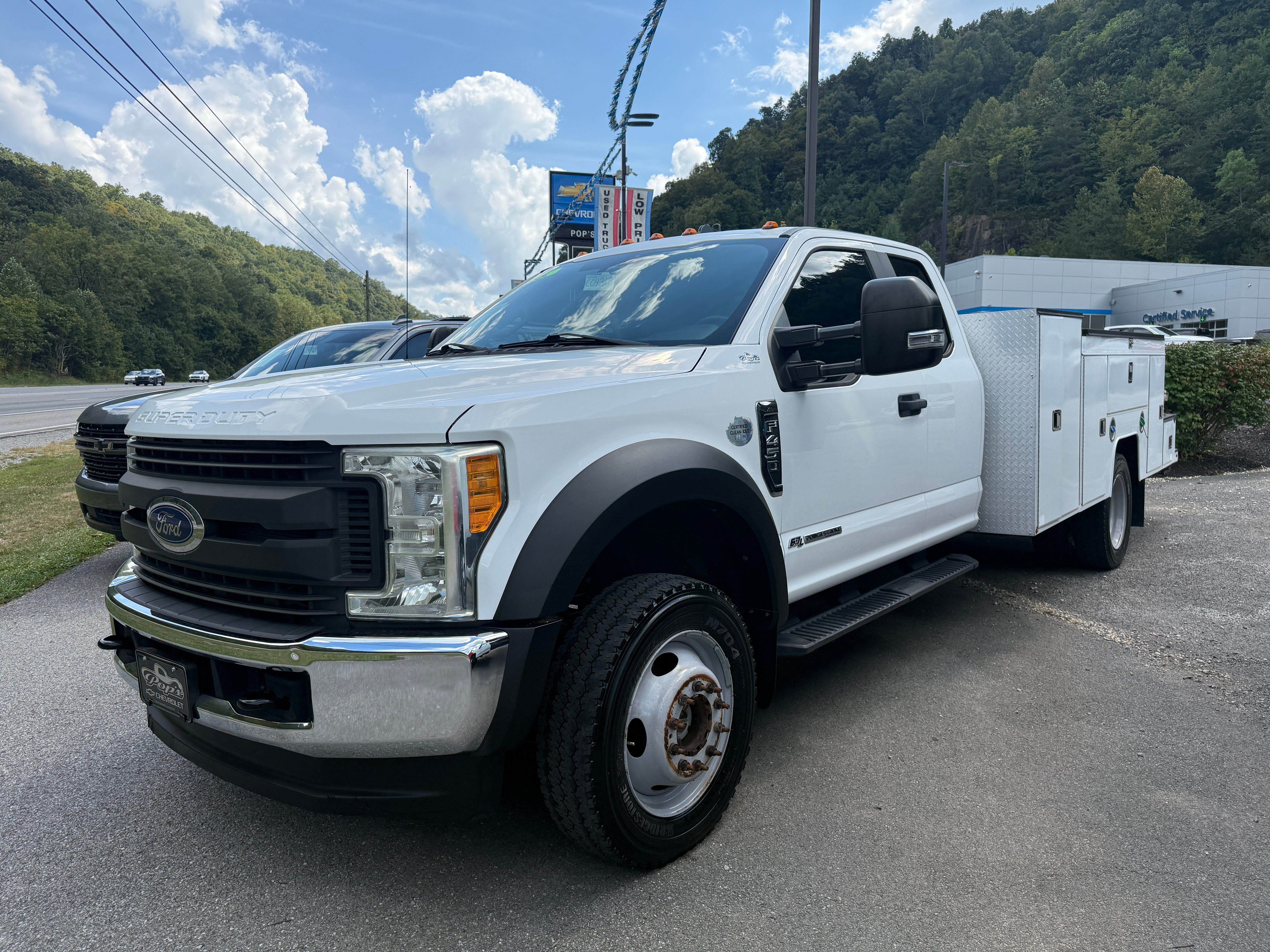 2017 Ford Super Duty F-450 DRW Lariat