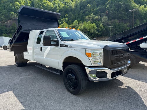 2013 Ford Super Duty F-550 DRW XL