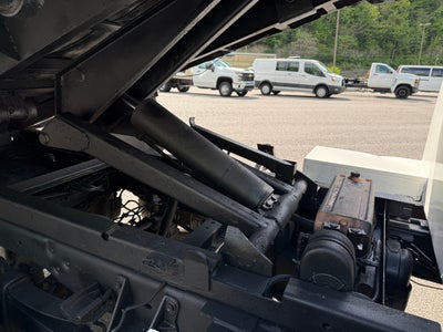 2013 Ford Super Duty F-550 DRW XL
