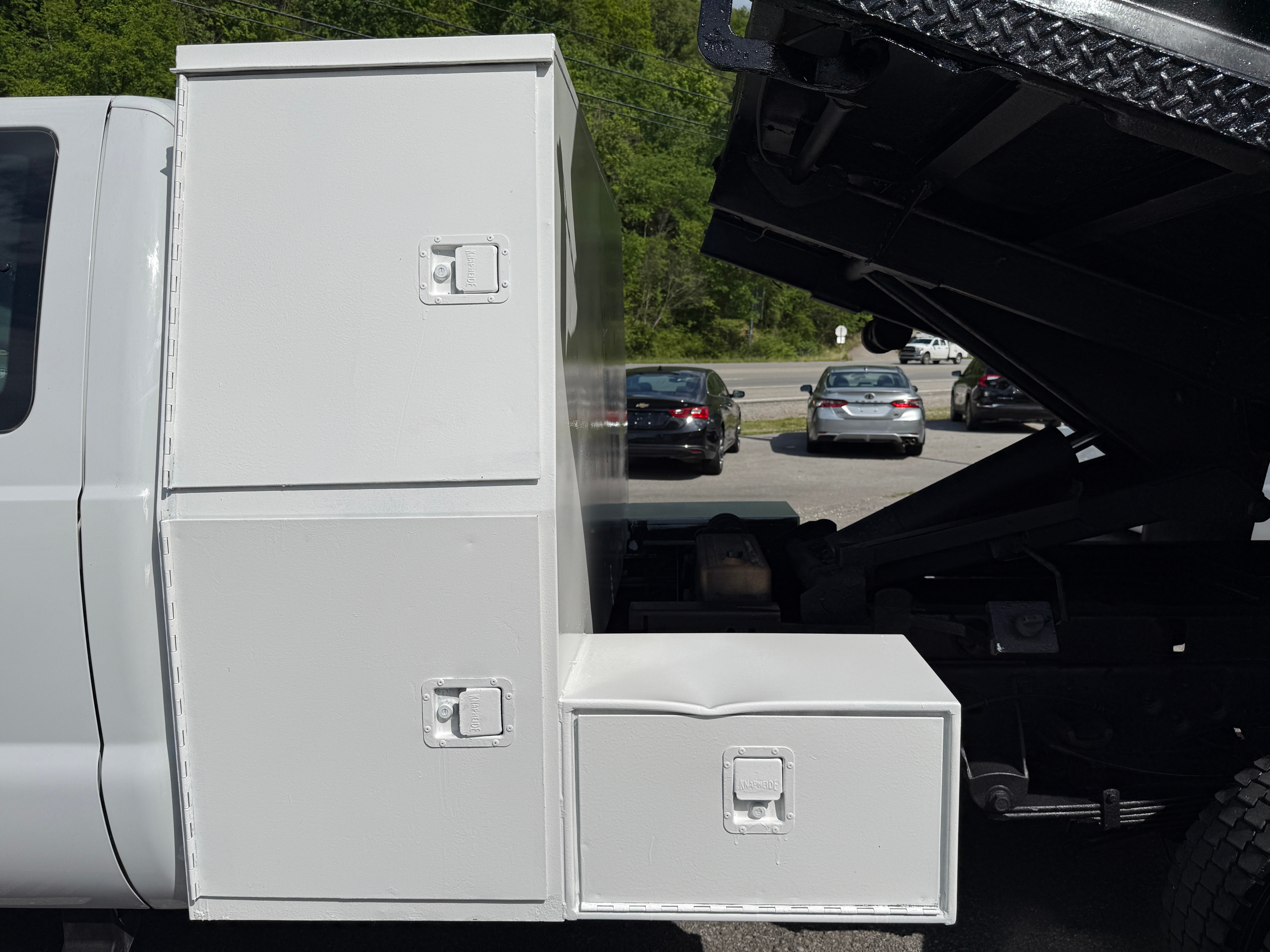 2013 Ford Super Duty F-550 DRW XL
