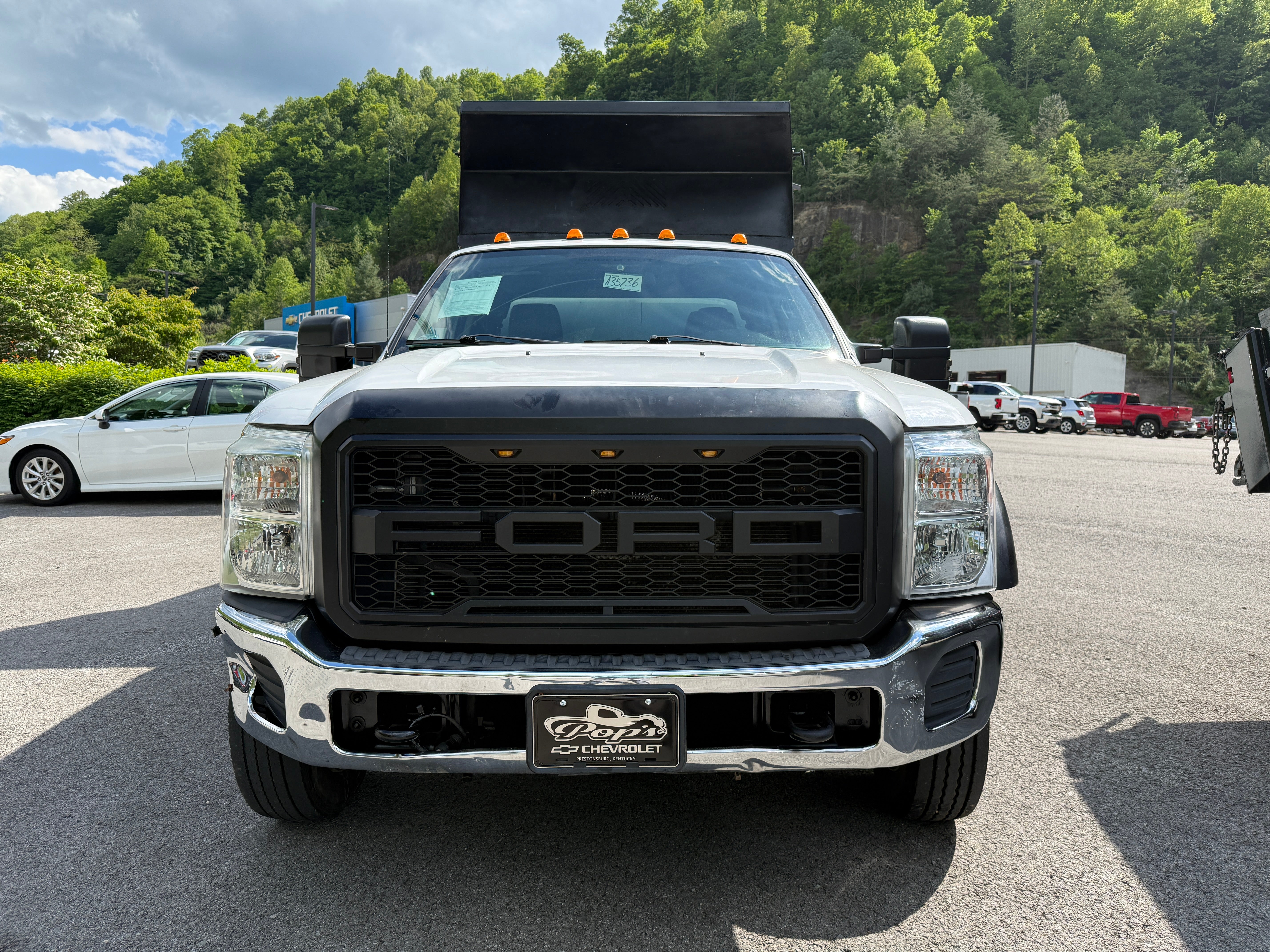 2013 Ford Super Duty F-550 DRW XL