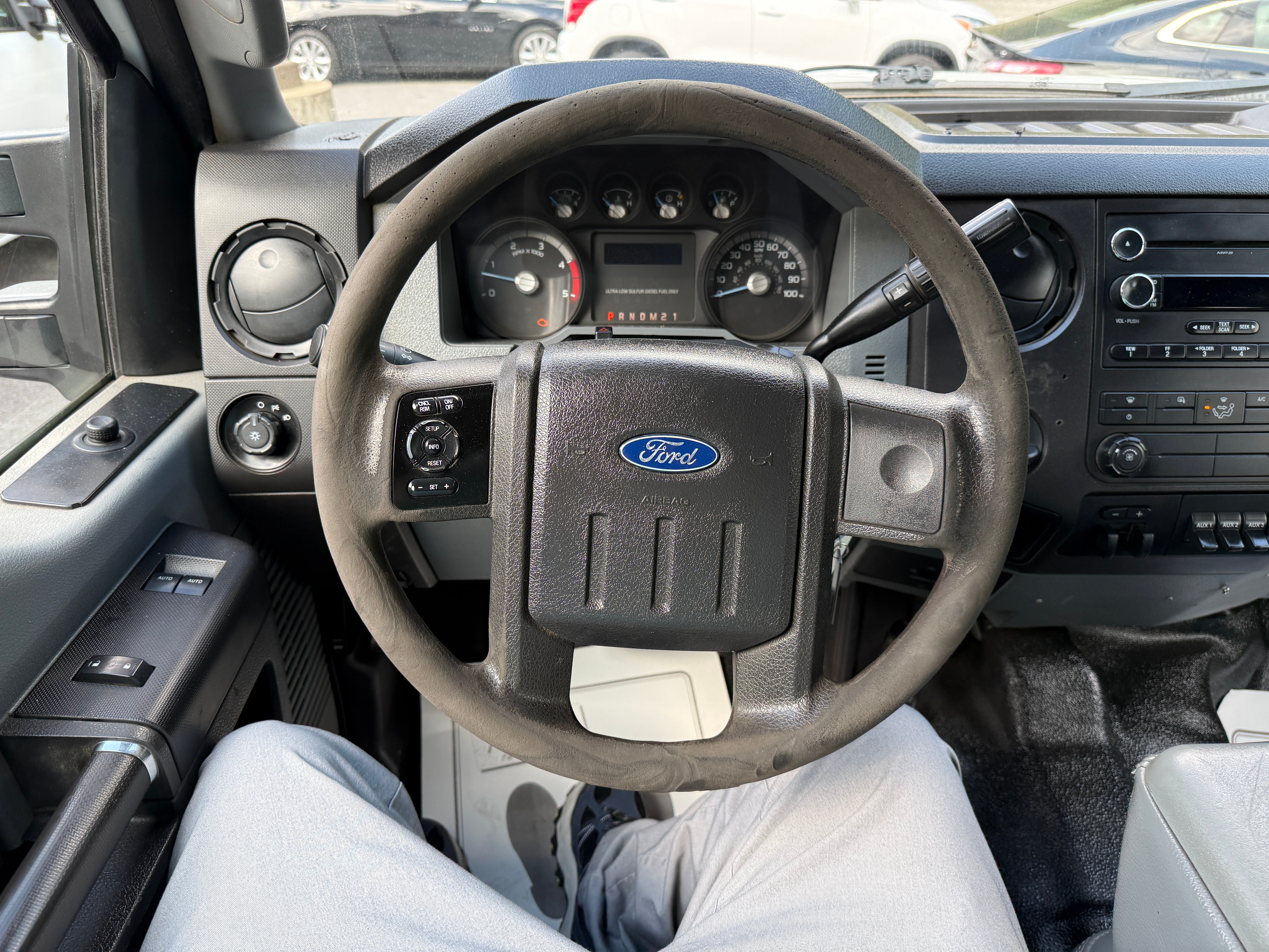 2013 Ford Super Duty F-550 DRW XL