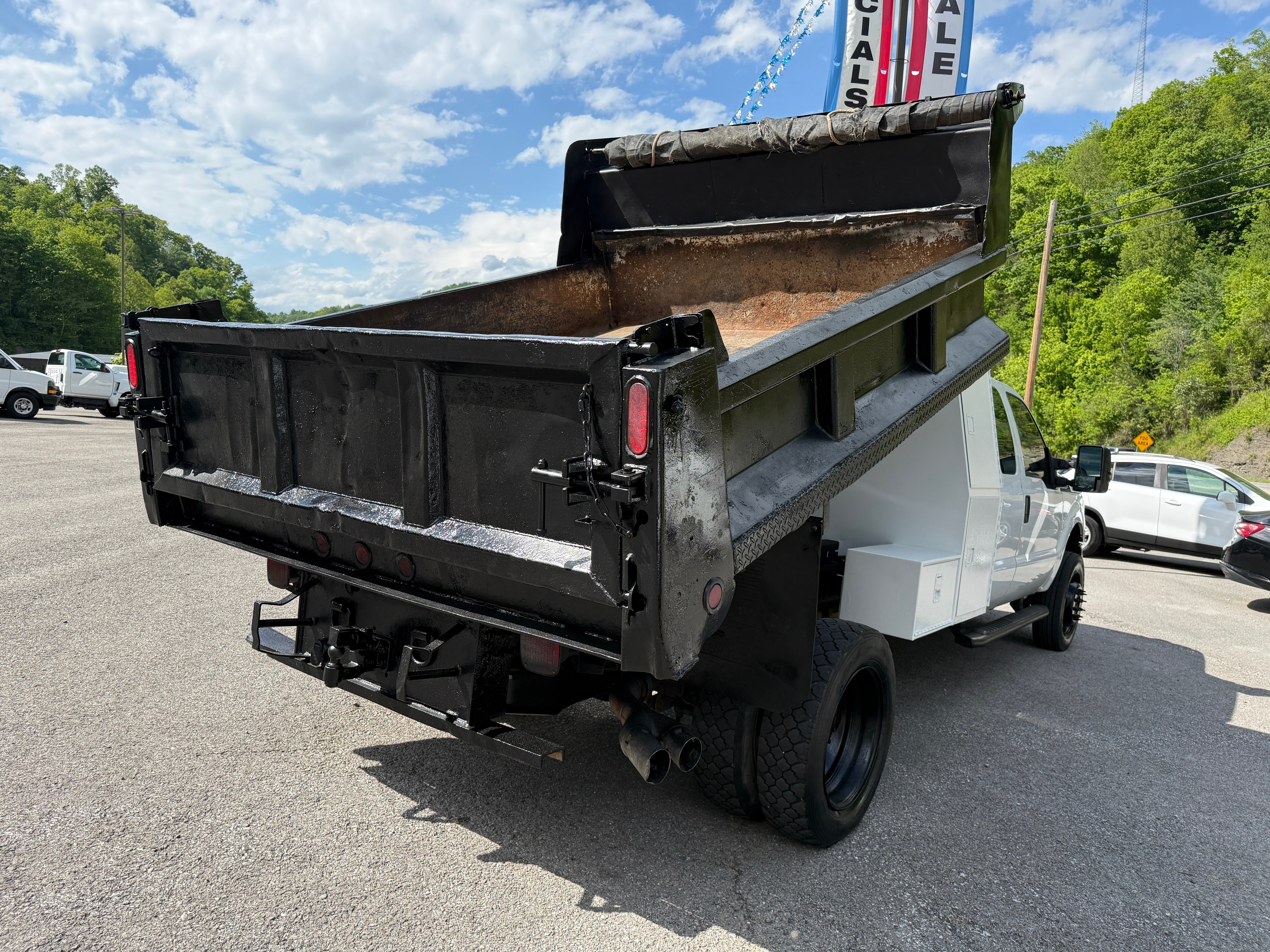2013 Ford Super Duty F-550 DRW XL