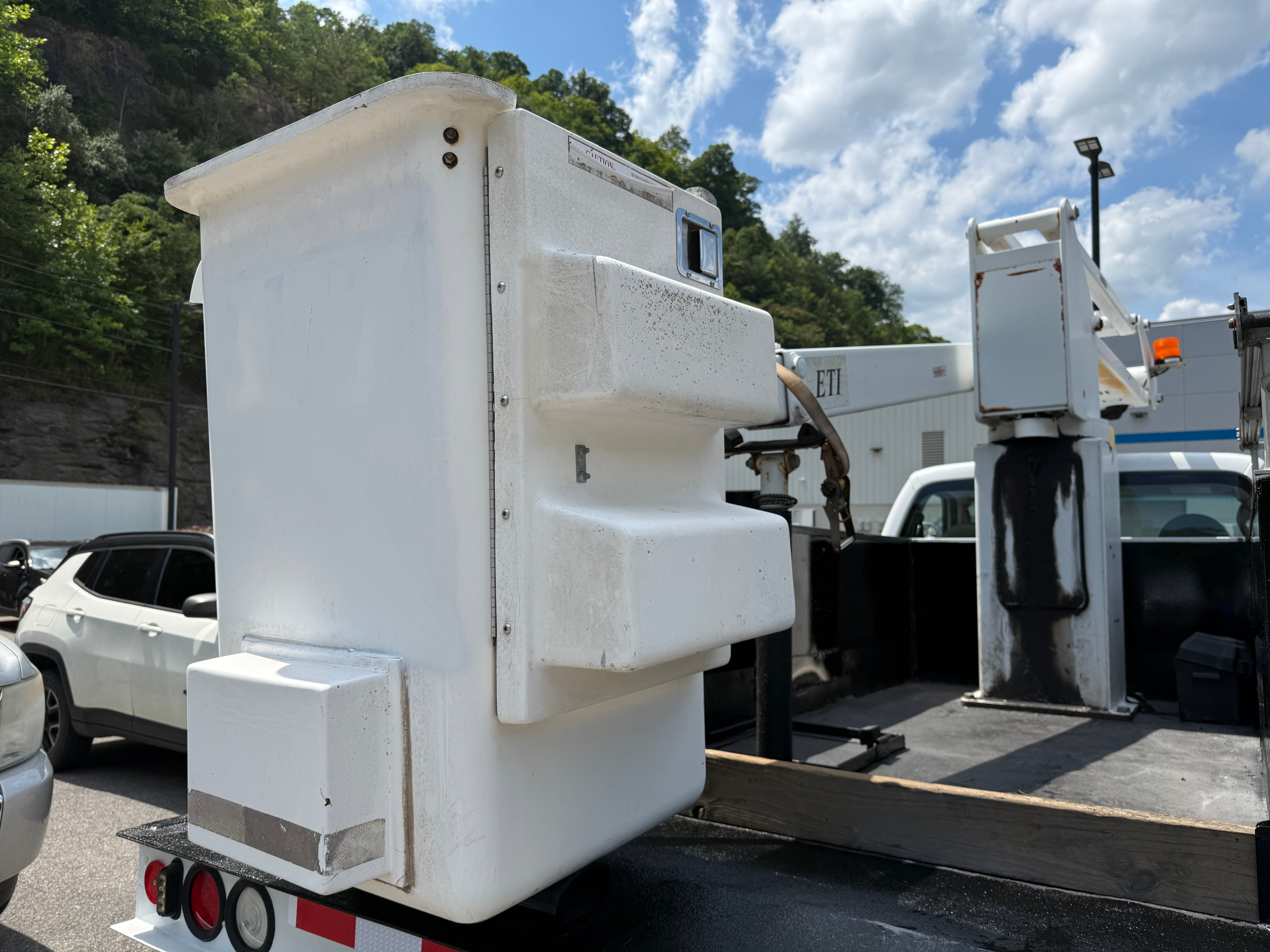 2009 Ford Super Duty F-450 DRW XL