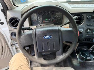 2009 Ford Super Duty F-450 DRW XL