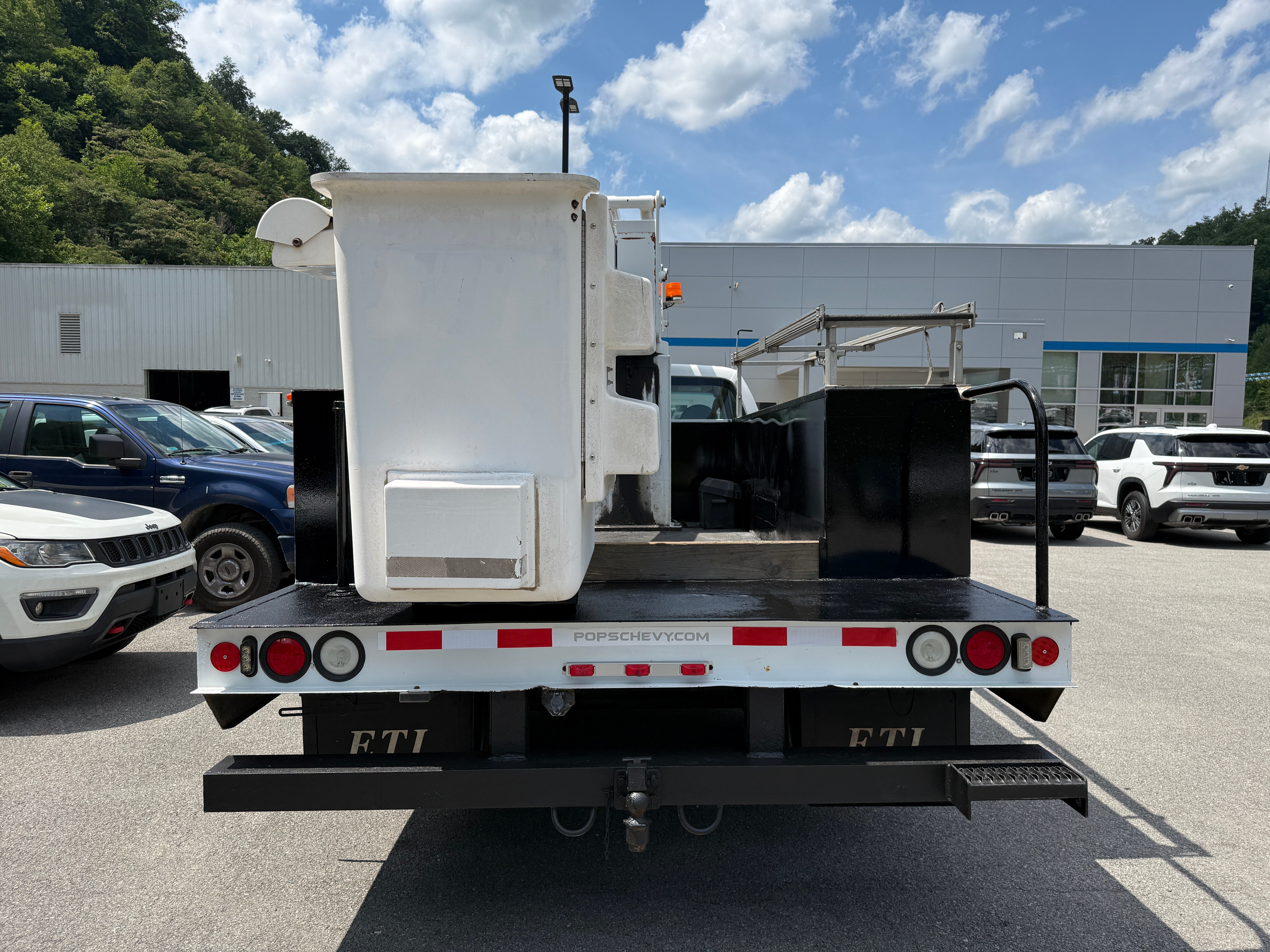 2009 Ford Super Duty F-450 DRW XL
