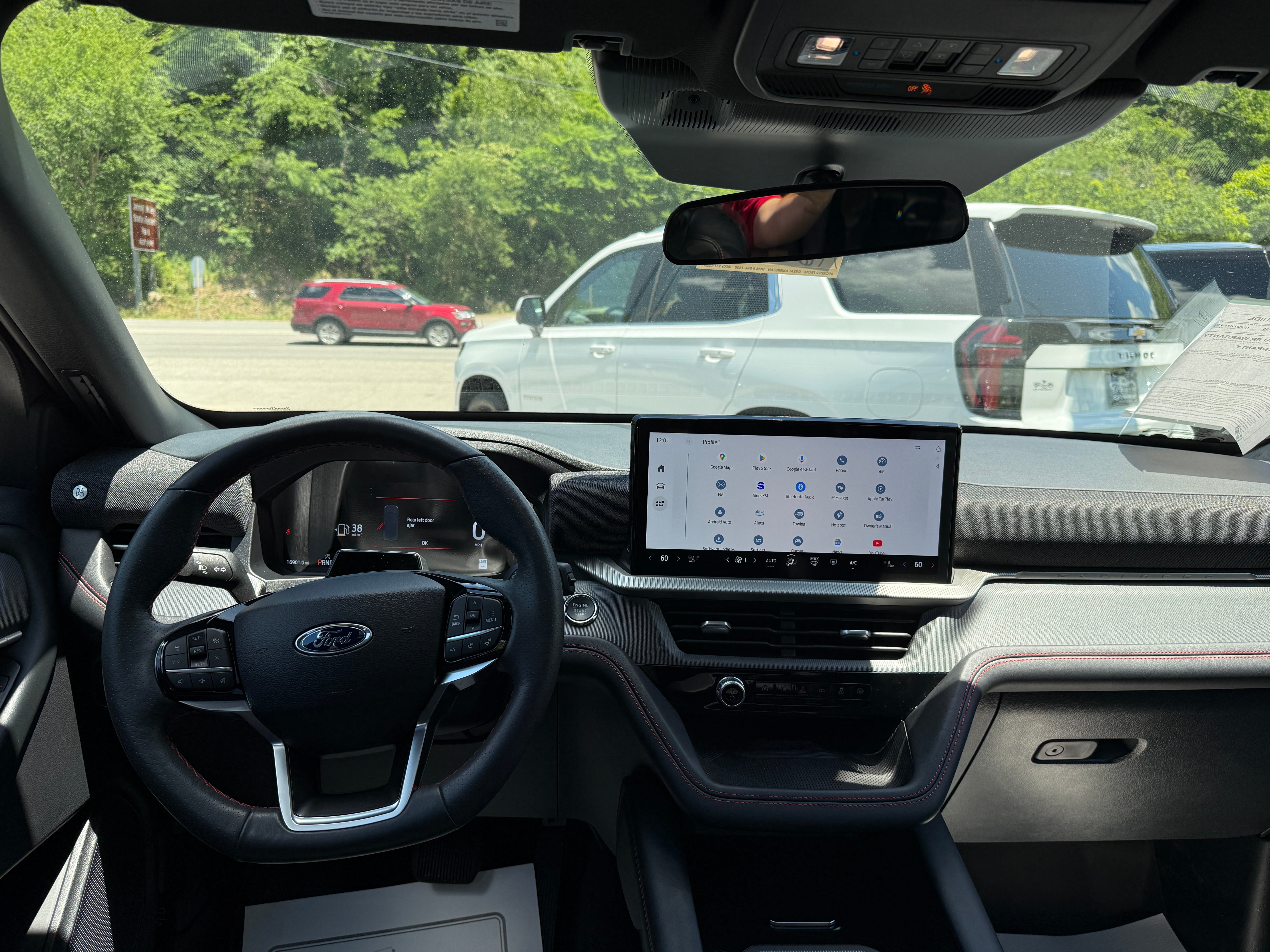 2025 Ford Explorer ST-Line