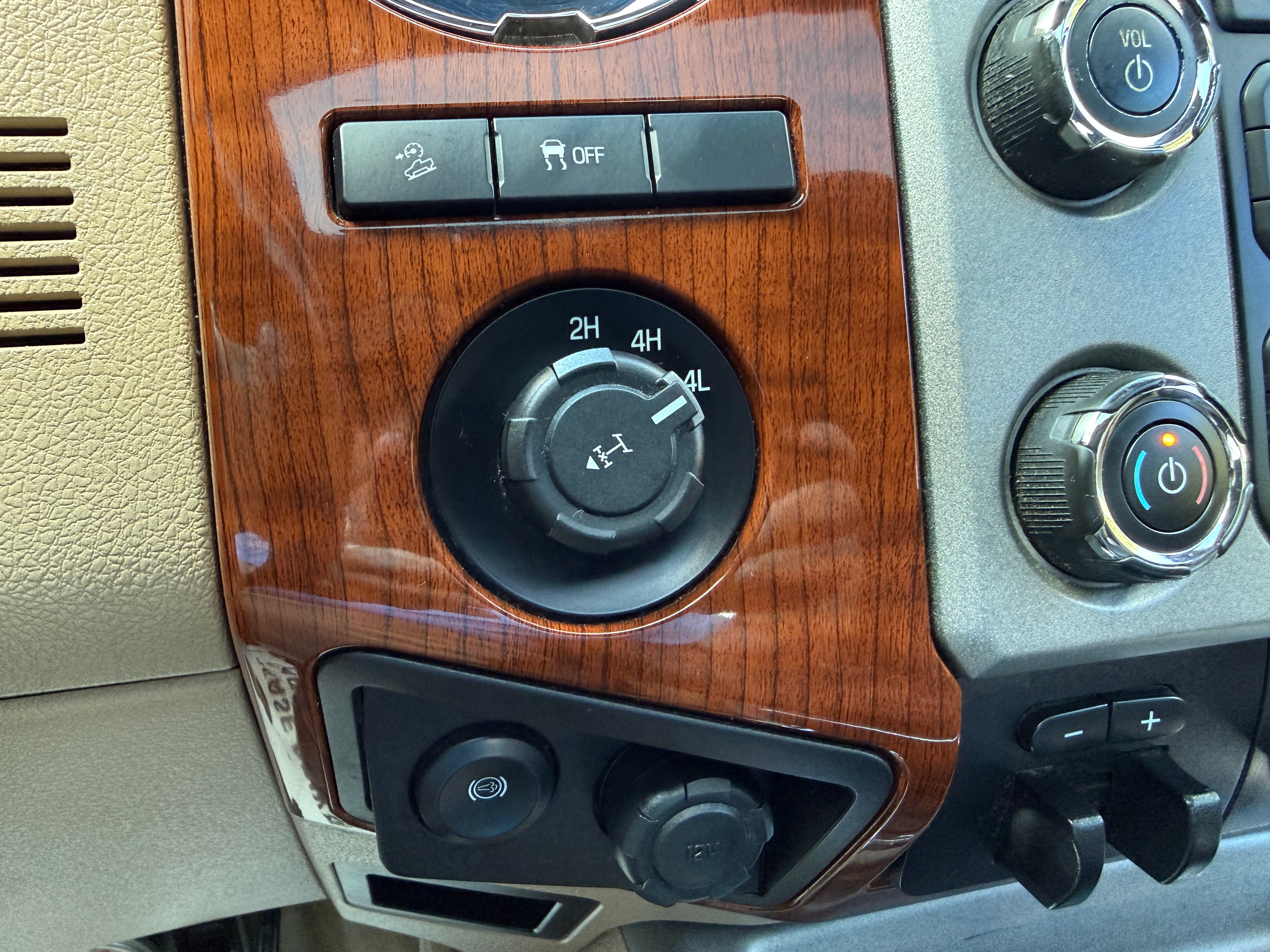 2015 Ford Super Duty F-250 SRW Lariat