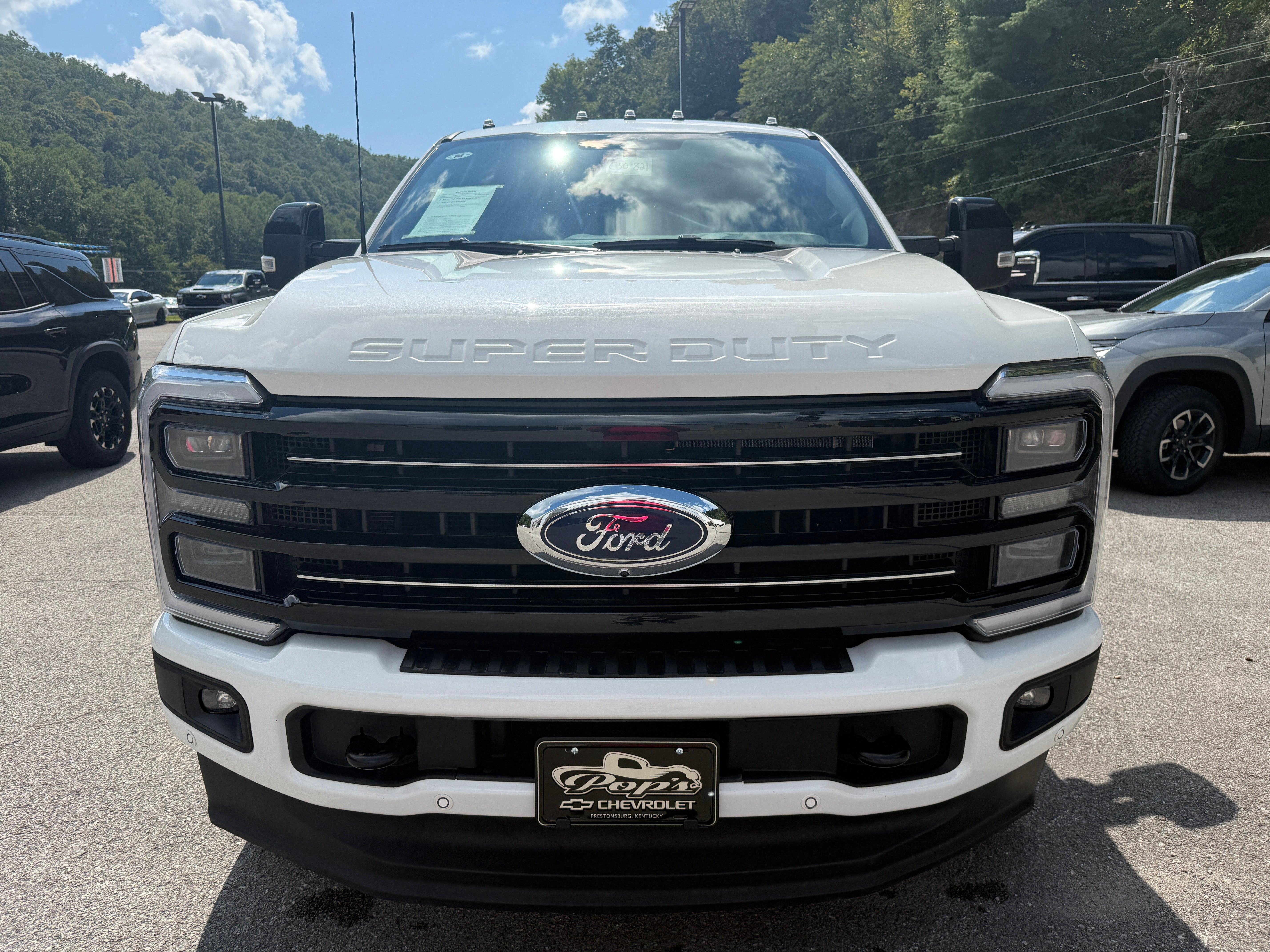2025 Ford Super Duty F-250 4WD Platinum Crew Cab SRW