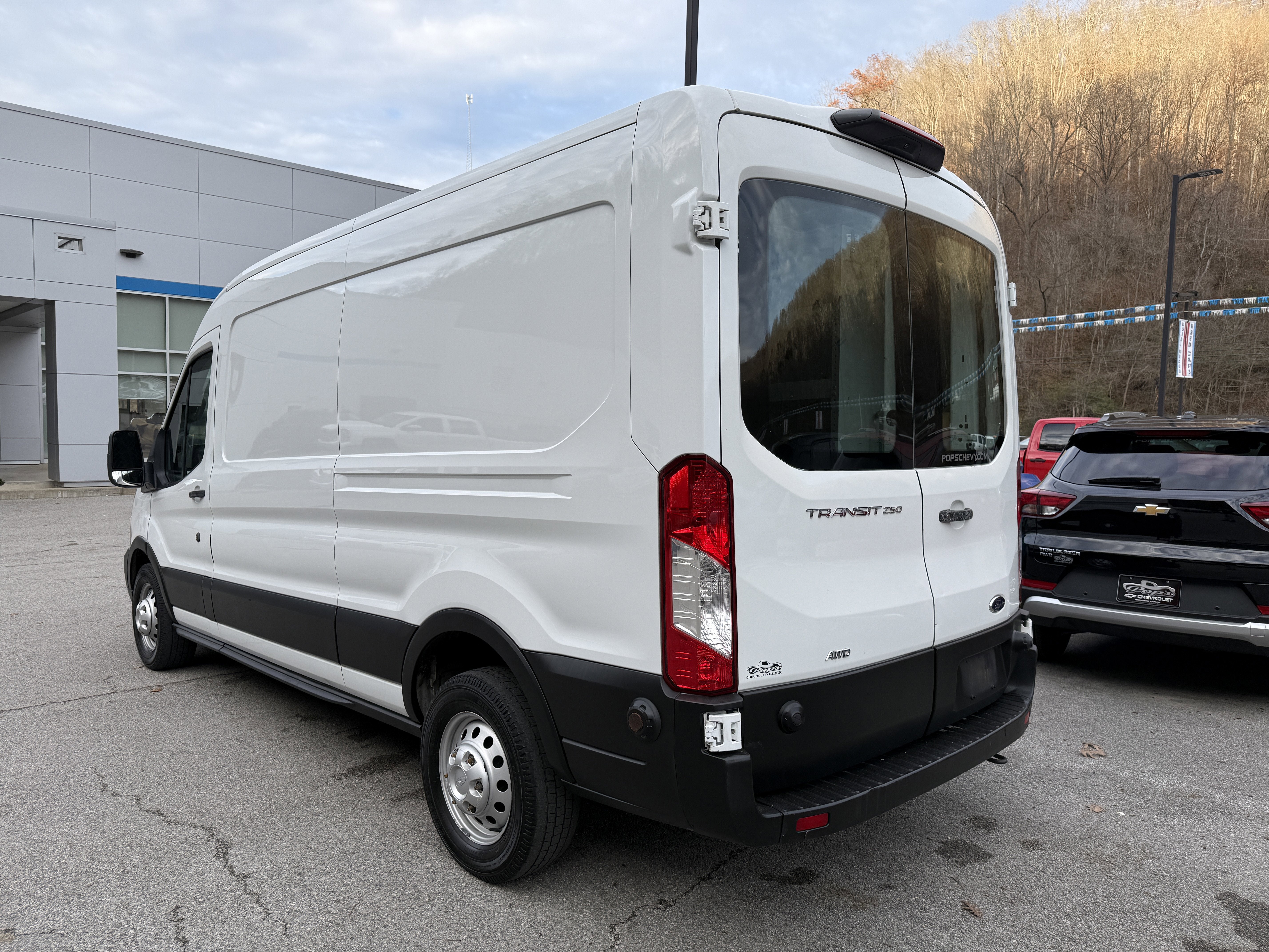 2020 Ford Transit Cargo Van T-250 130" Med Rf 9070 GVWR AWD