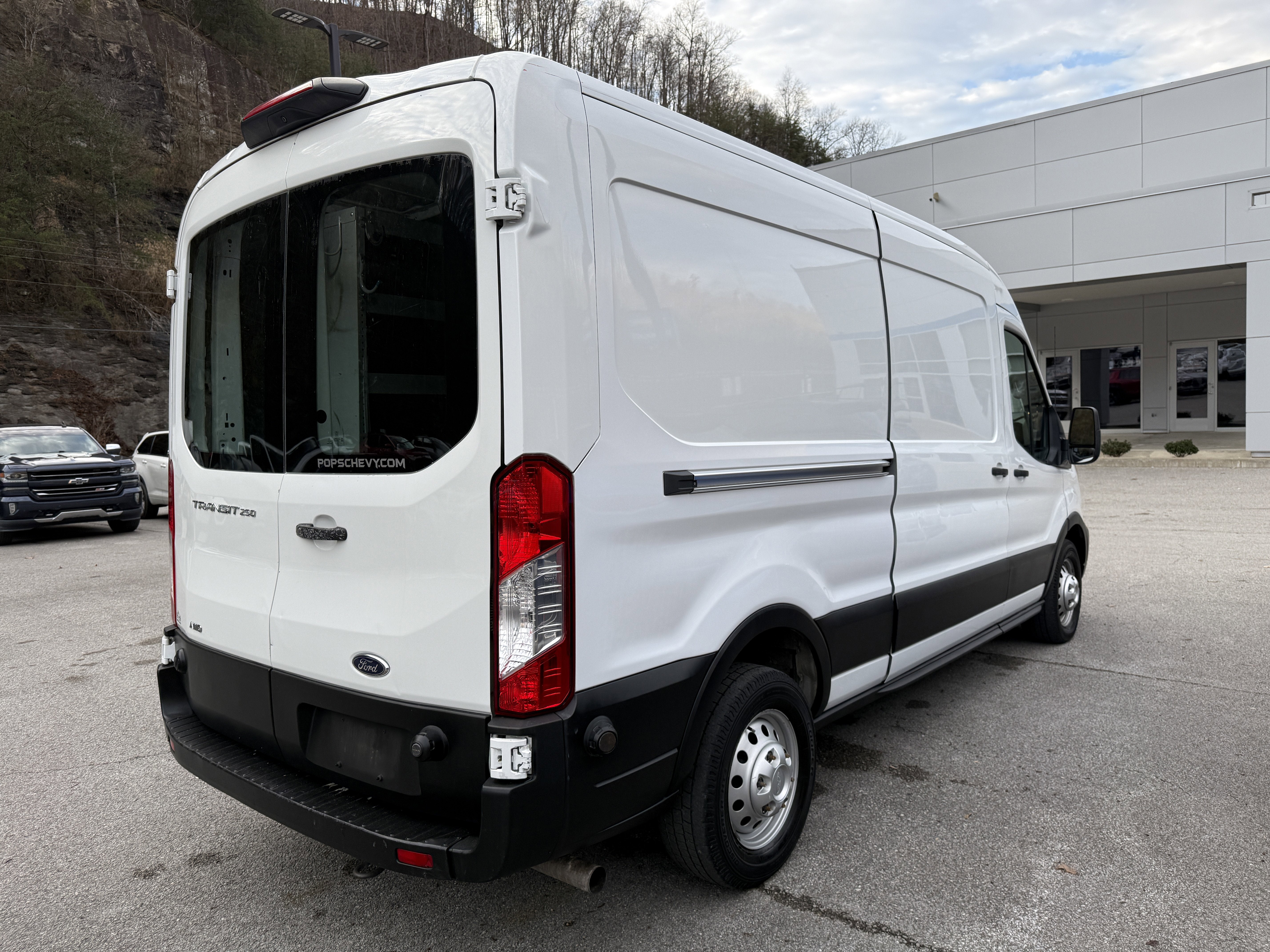 2020 Ford Transit Cargo Van T-250 130" Med Rf 9070 GVWR AWD
