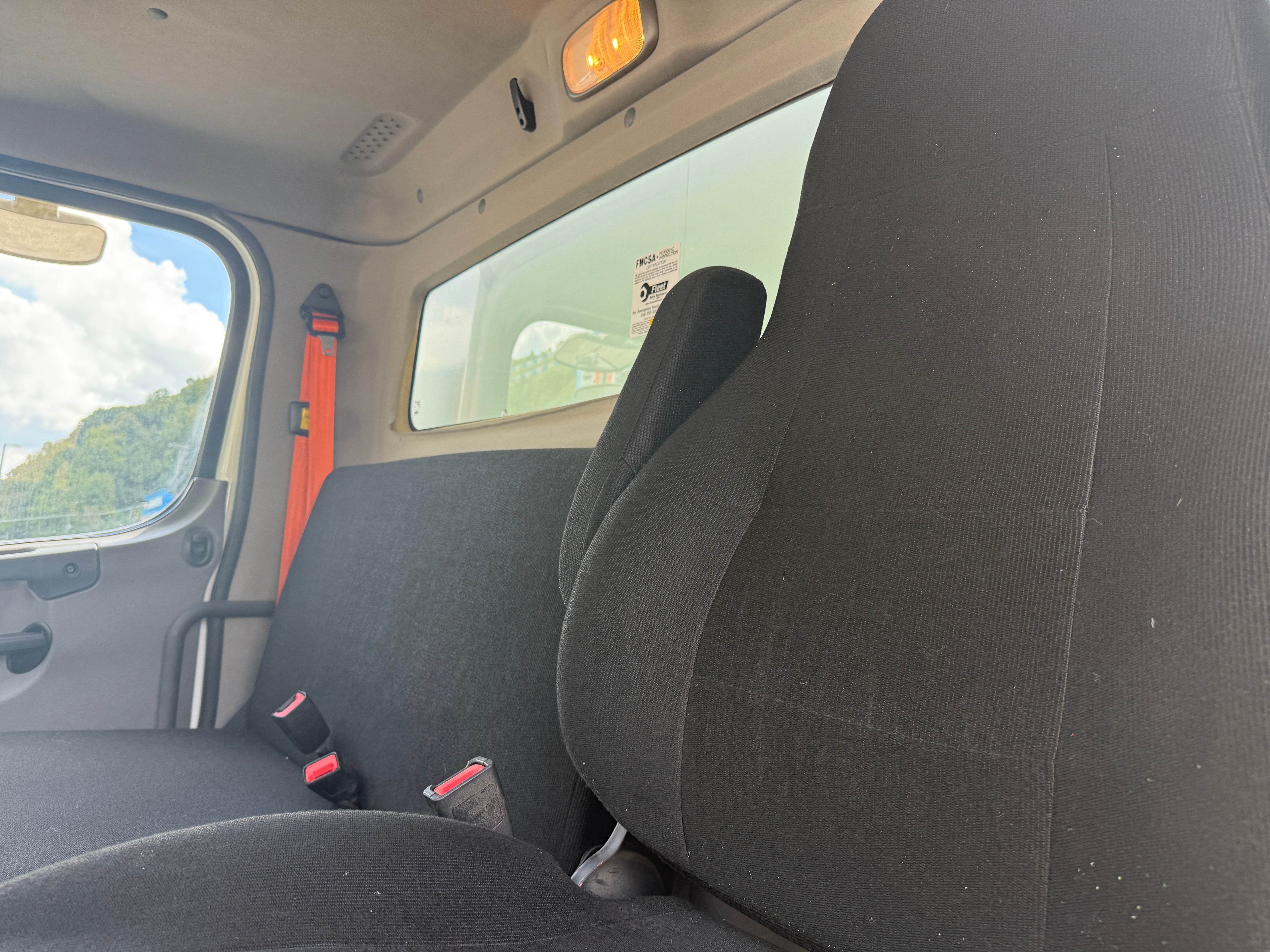 2018 Freightliner M2 106 Base