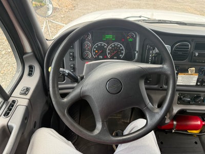 2018 Freightliner M2 106 Base