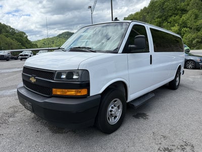 2023 Chevrolet Express Passenger 3500 1LS