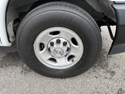 2023 Chevrolet Express Passenger 3500 1LS