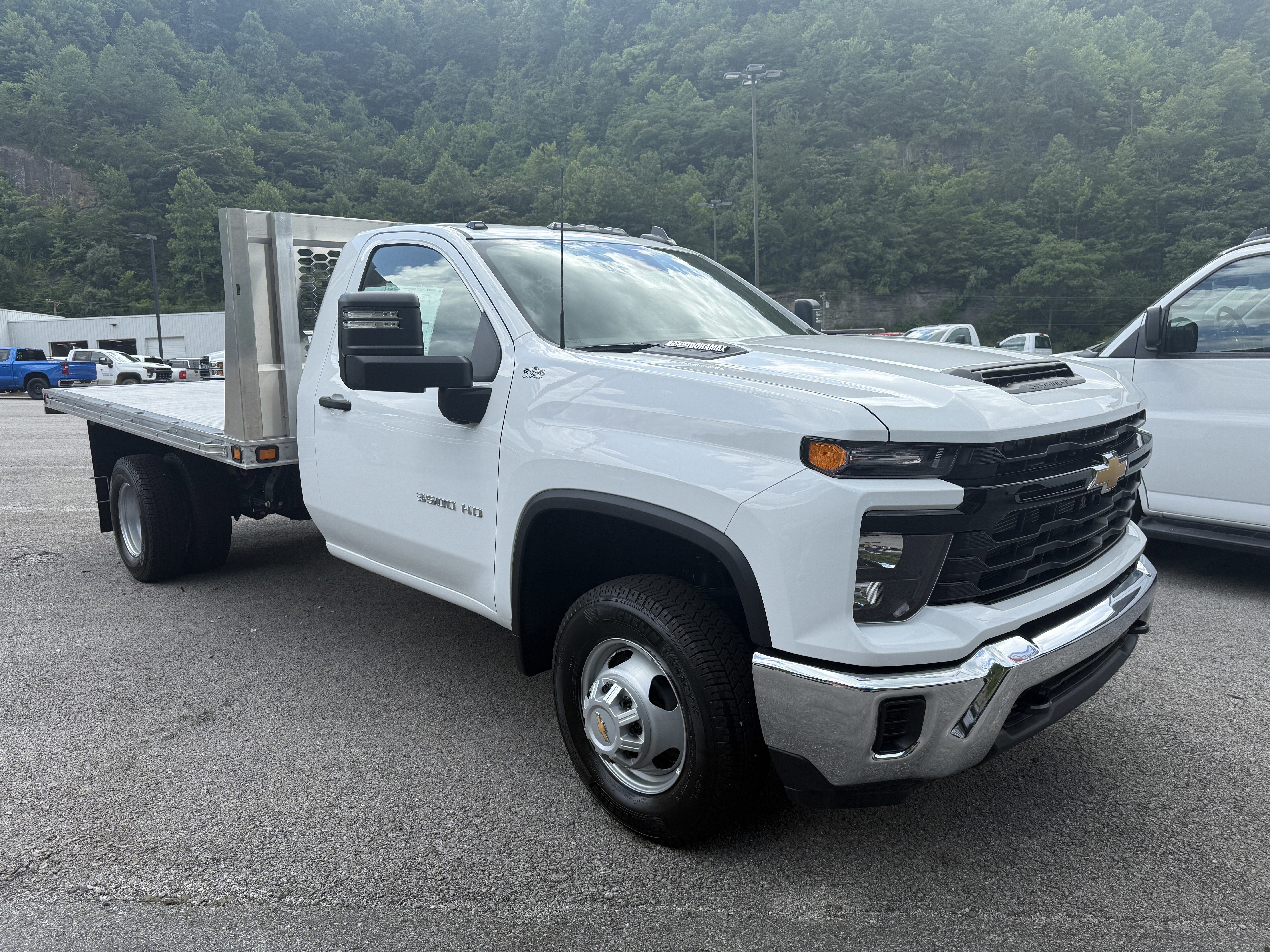 2025 Chevrolet Silverado 3500 HD Chassis Cab Work Truck