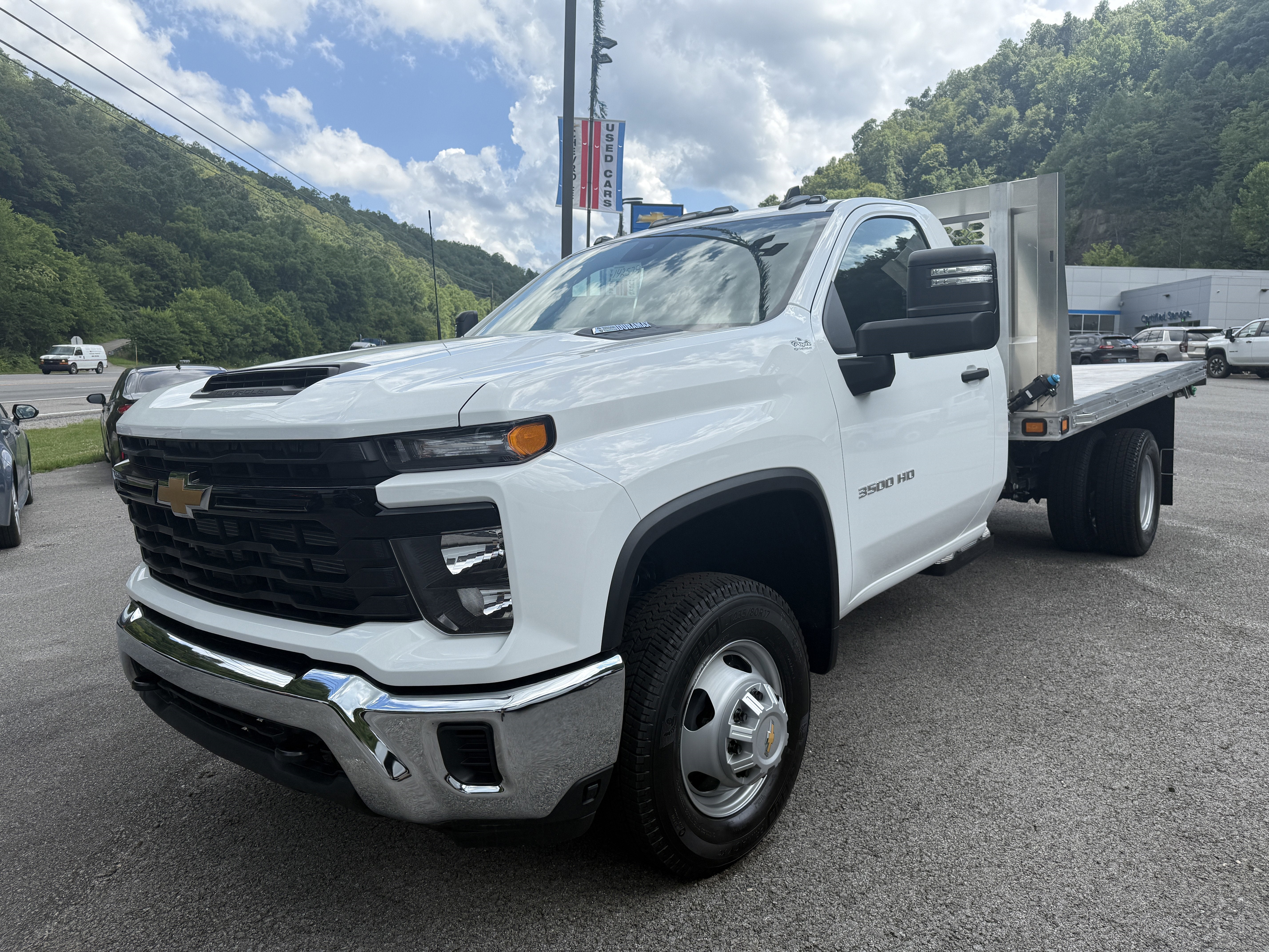 2025 Chevrolet Silverado 3500 HD Chassis Cab Work Truck