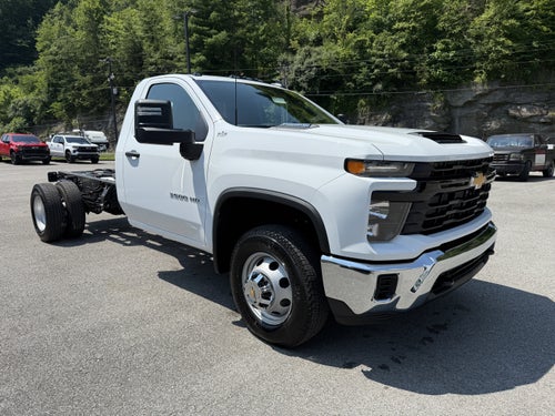 2025 Chevrolet Silverado 3500 HD Chassis Cab Work Truck