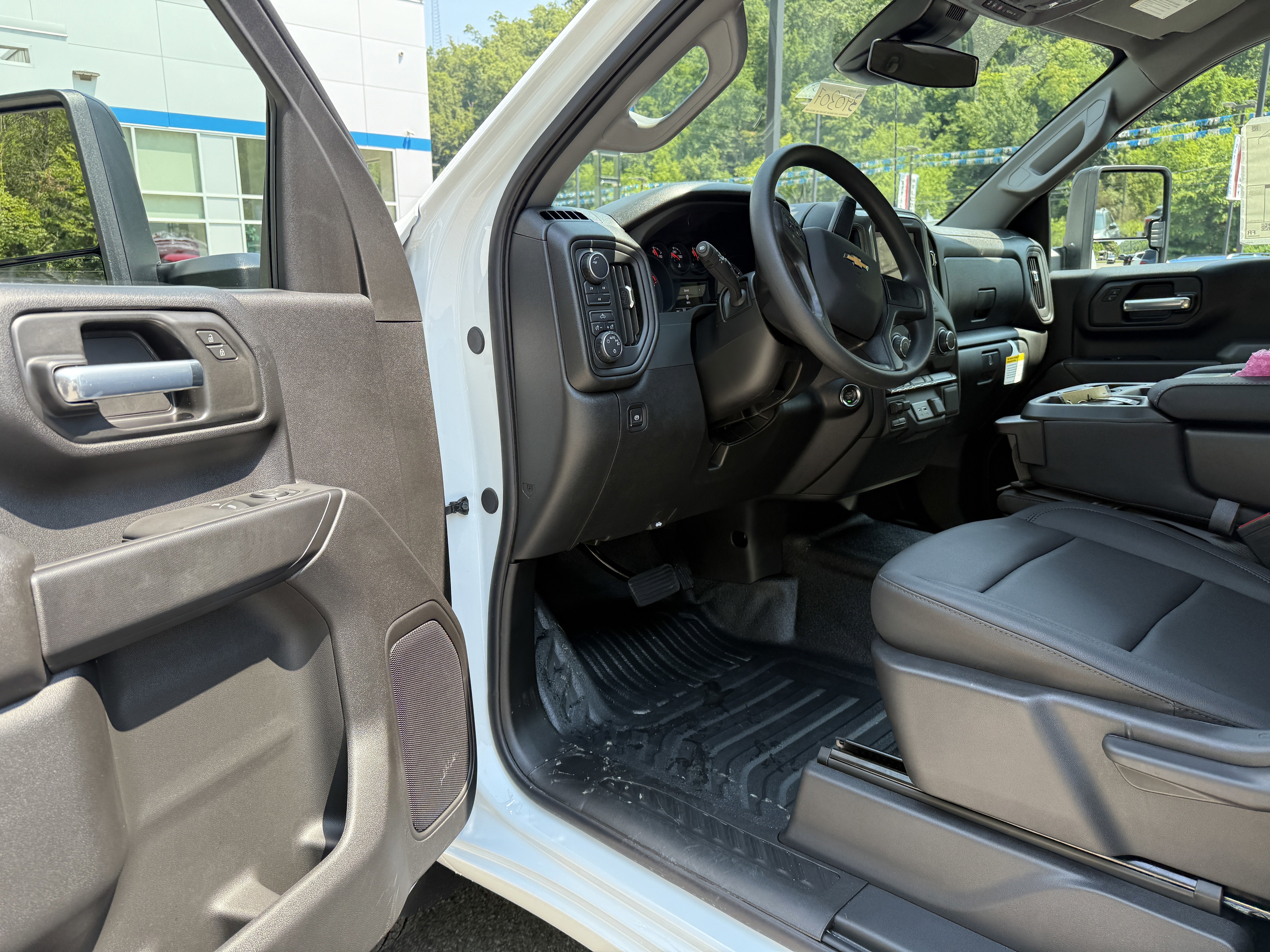 2025 Chevrolet Silverado 3500 HD Chassis Cab Work Truck