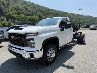 2025 Chevrolet Silverado 3500 HD Chassis Cab Work Truck