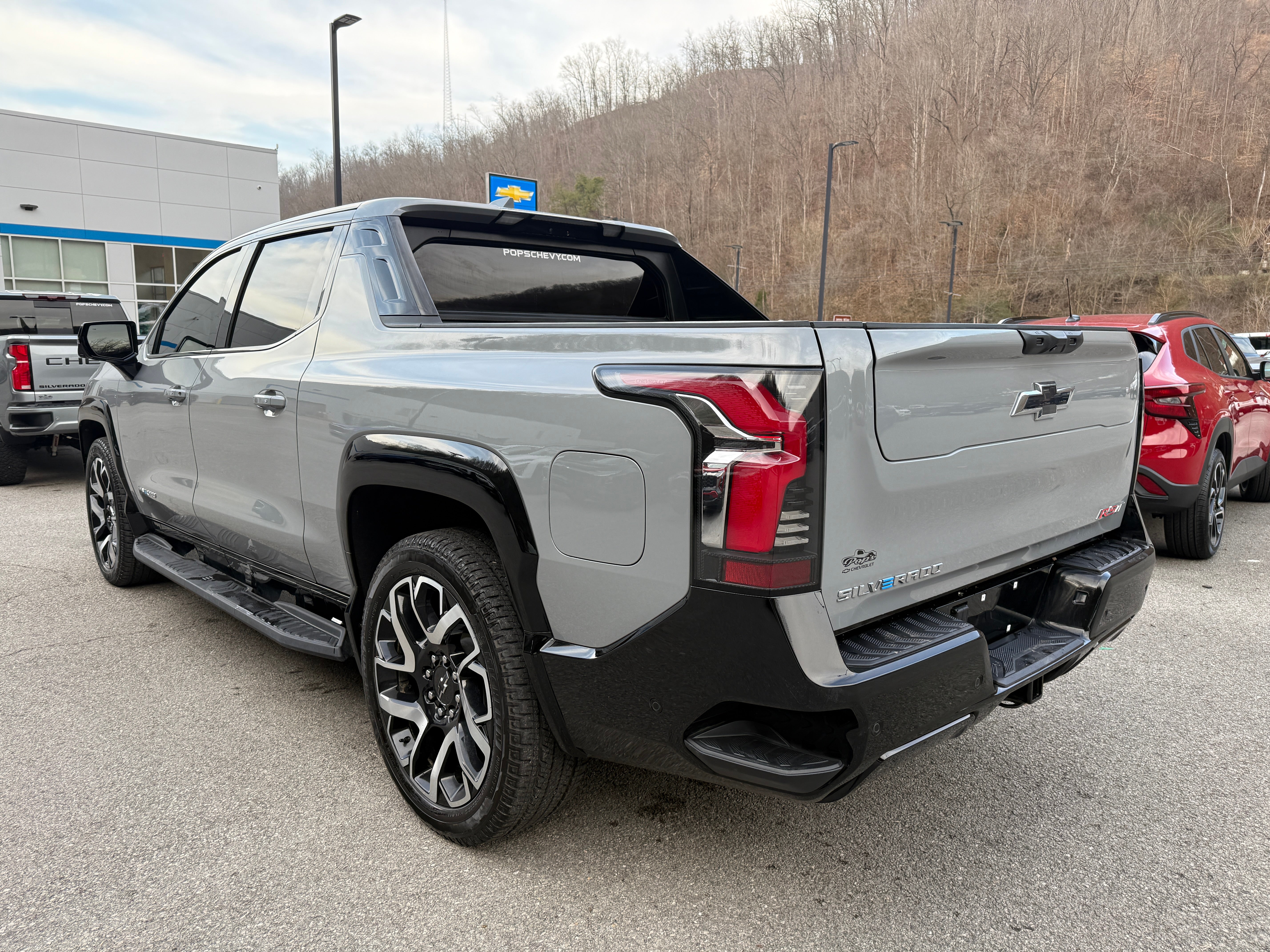 2025 Chevrolet Silverado EV RST - Max Range