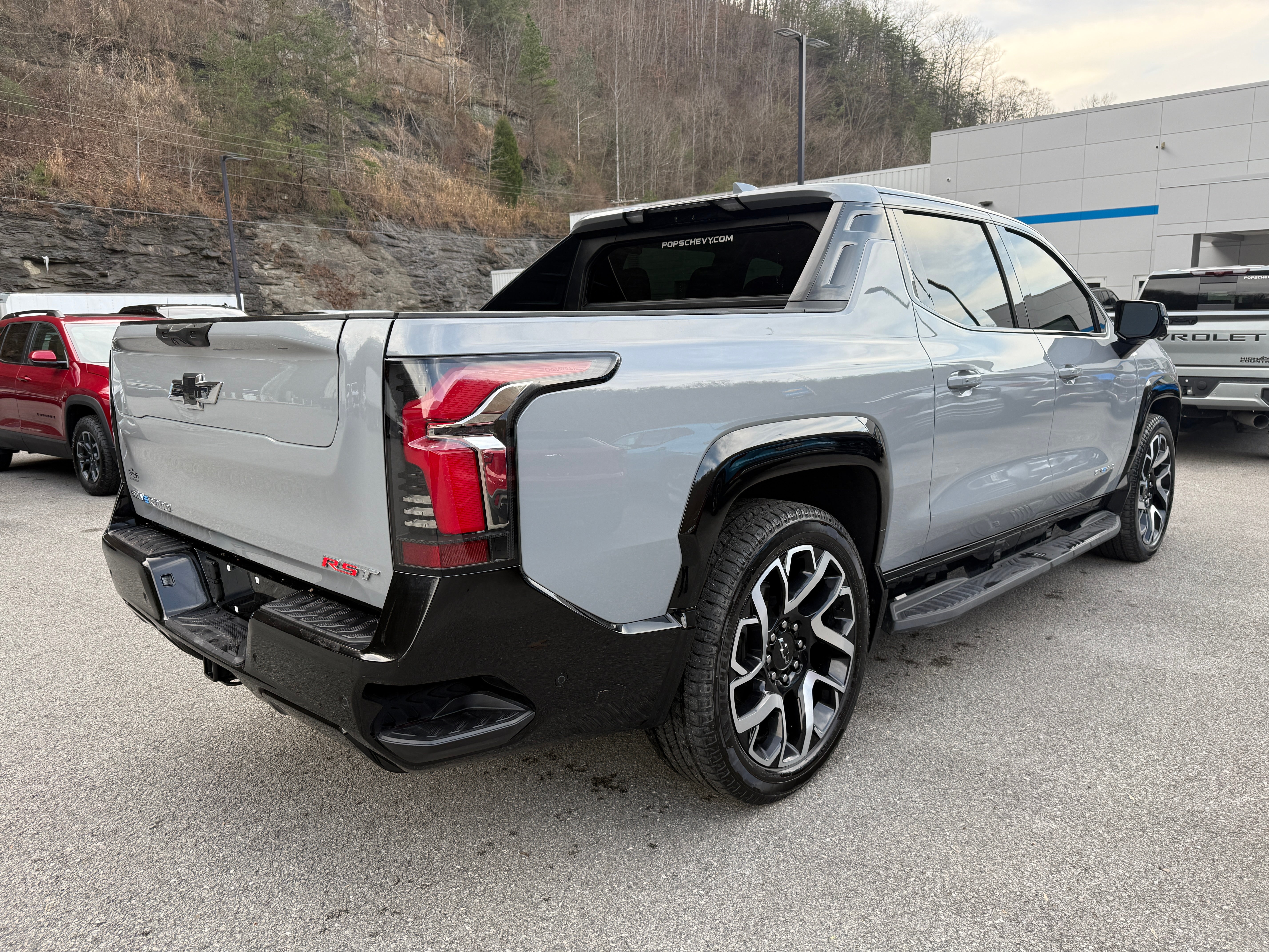 2025 Chevrolet Silverado EV RST - Max Range