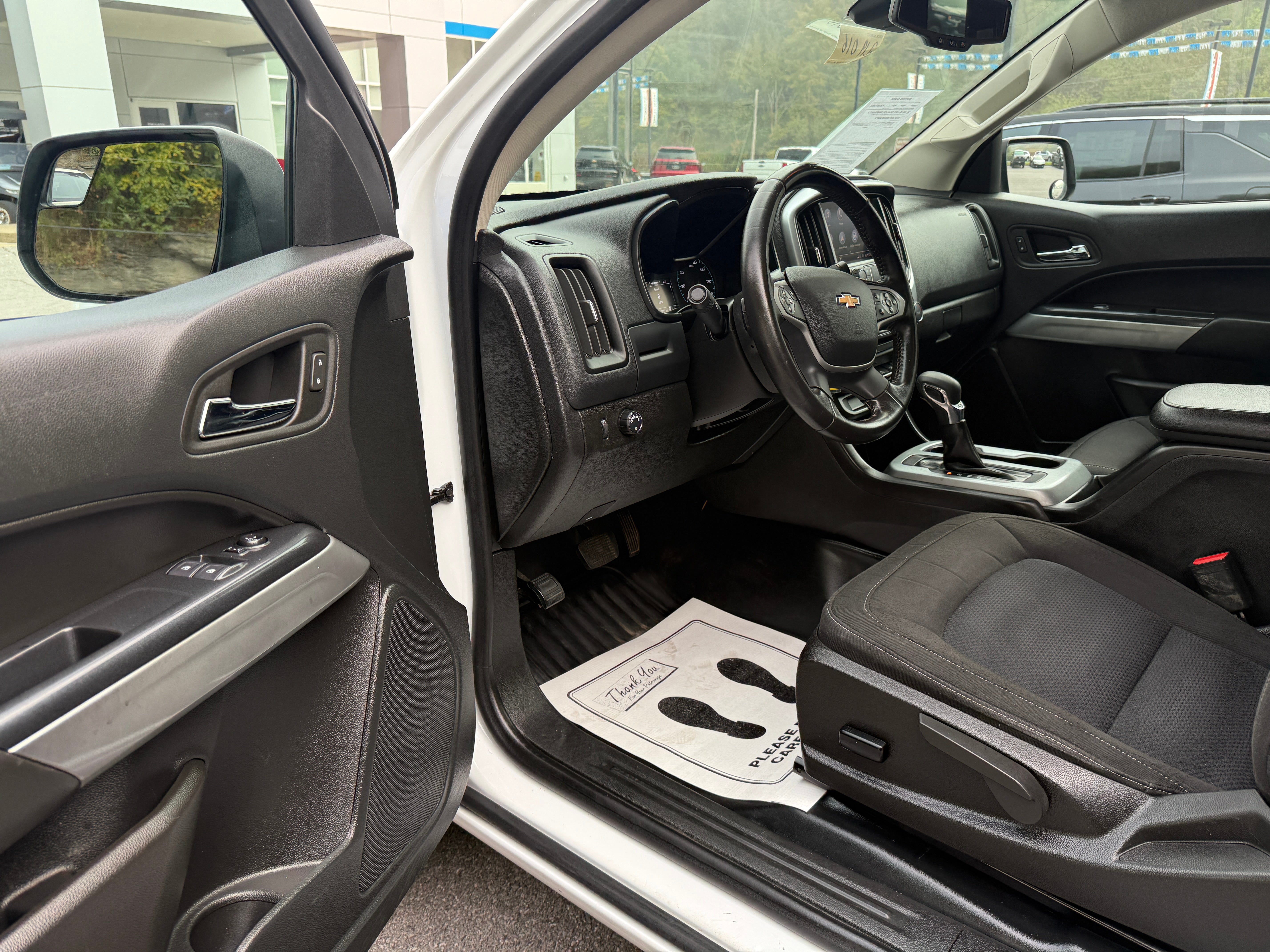 2022 Chevrolet Colorado 2WD LT