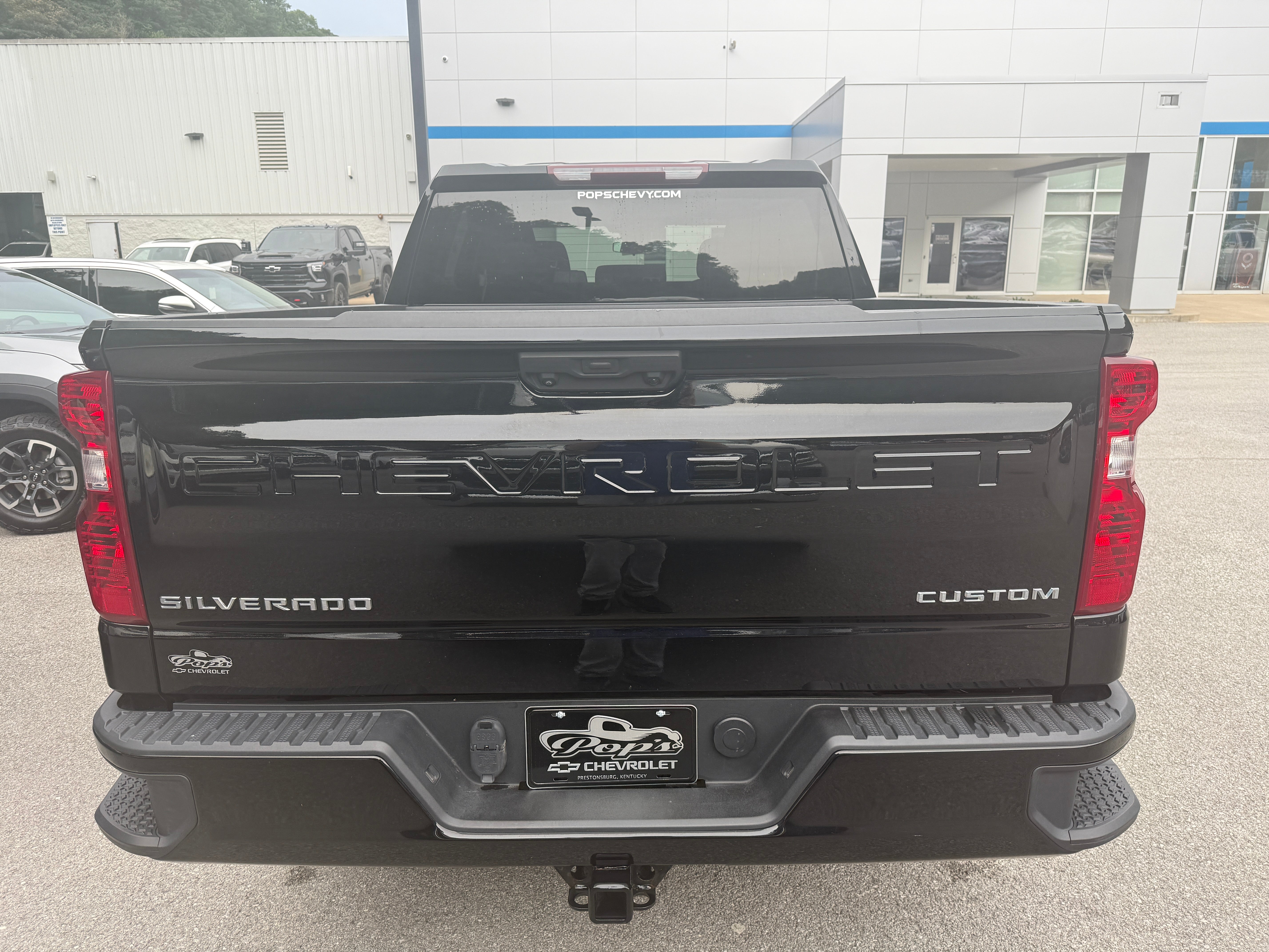 2023 Chevrolet Silverado 1500 Custom