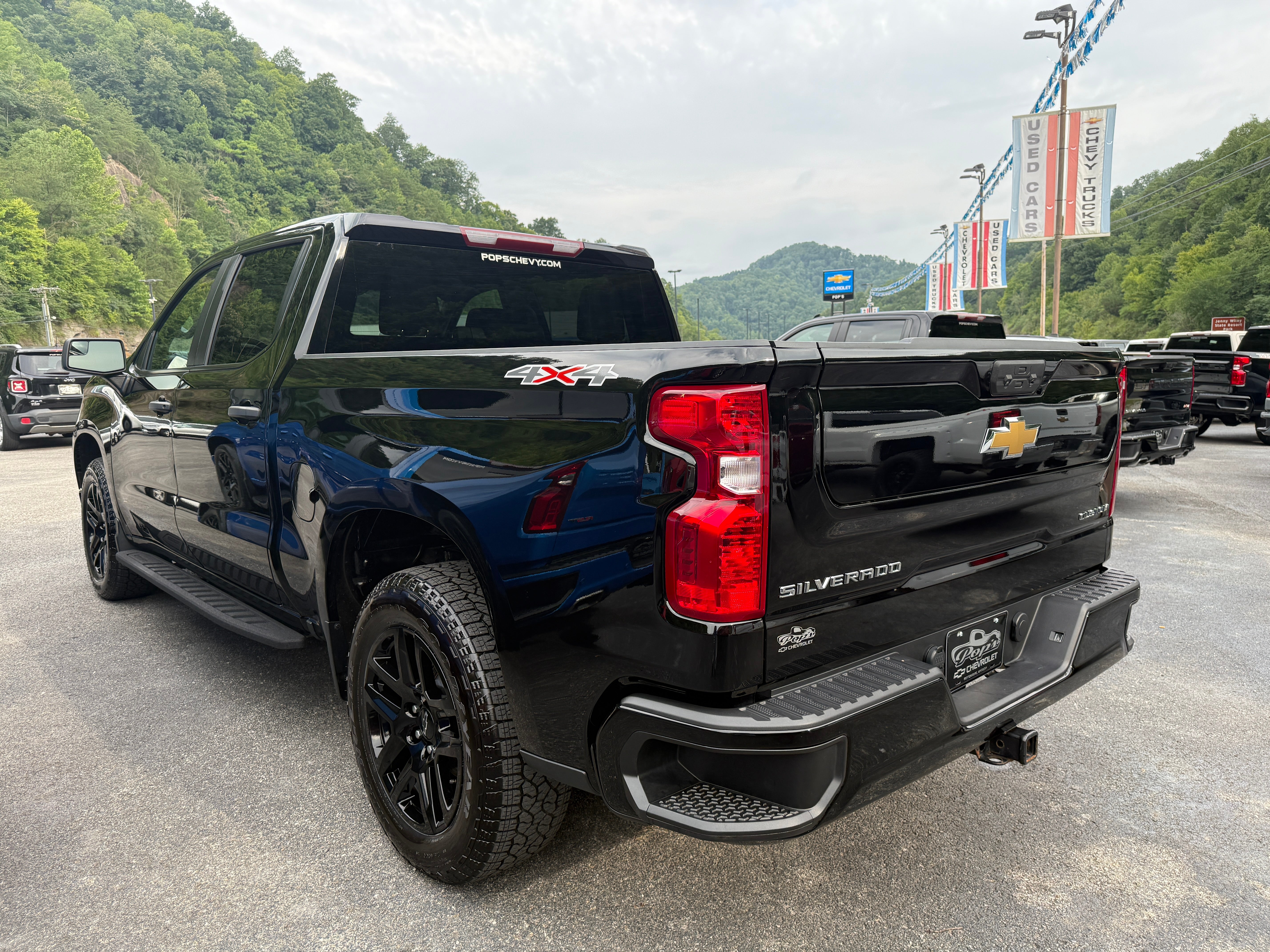 2024 Chevrolet Silverado 1500 Custom