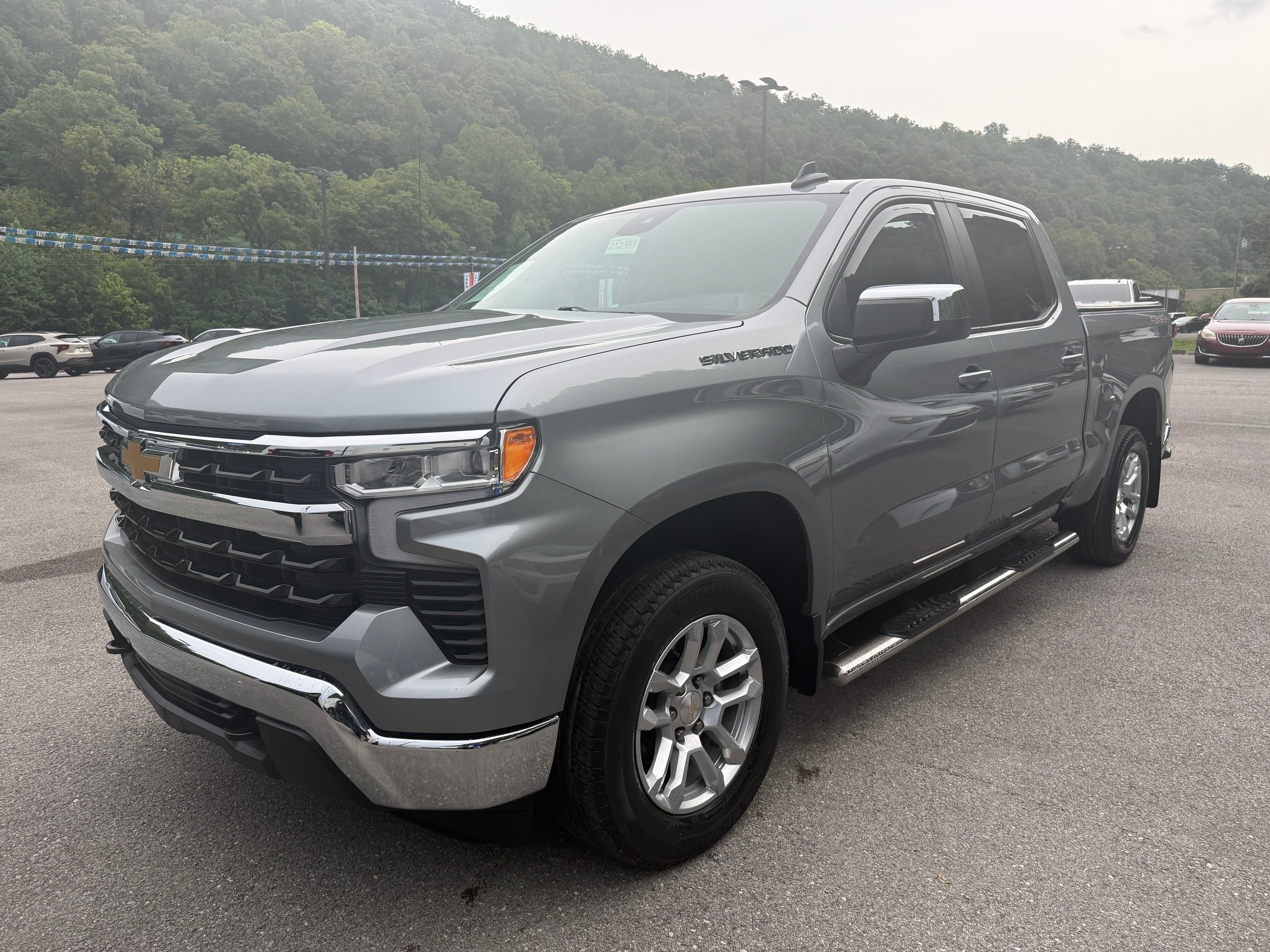 2023 Chevrolet Silverado 1500 LT (2FL)