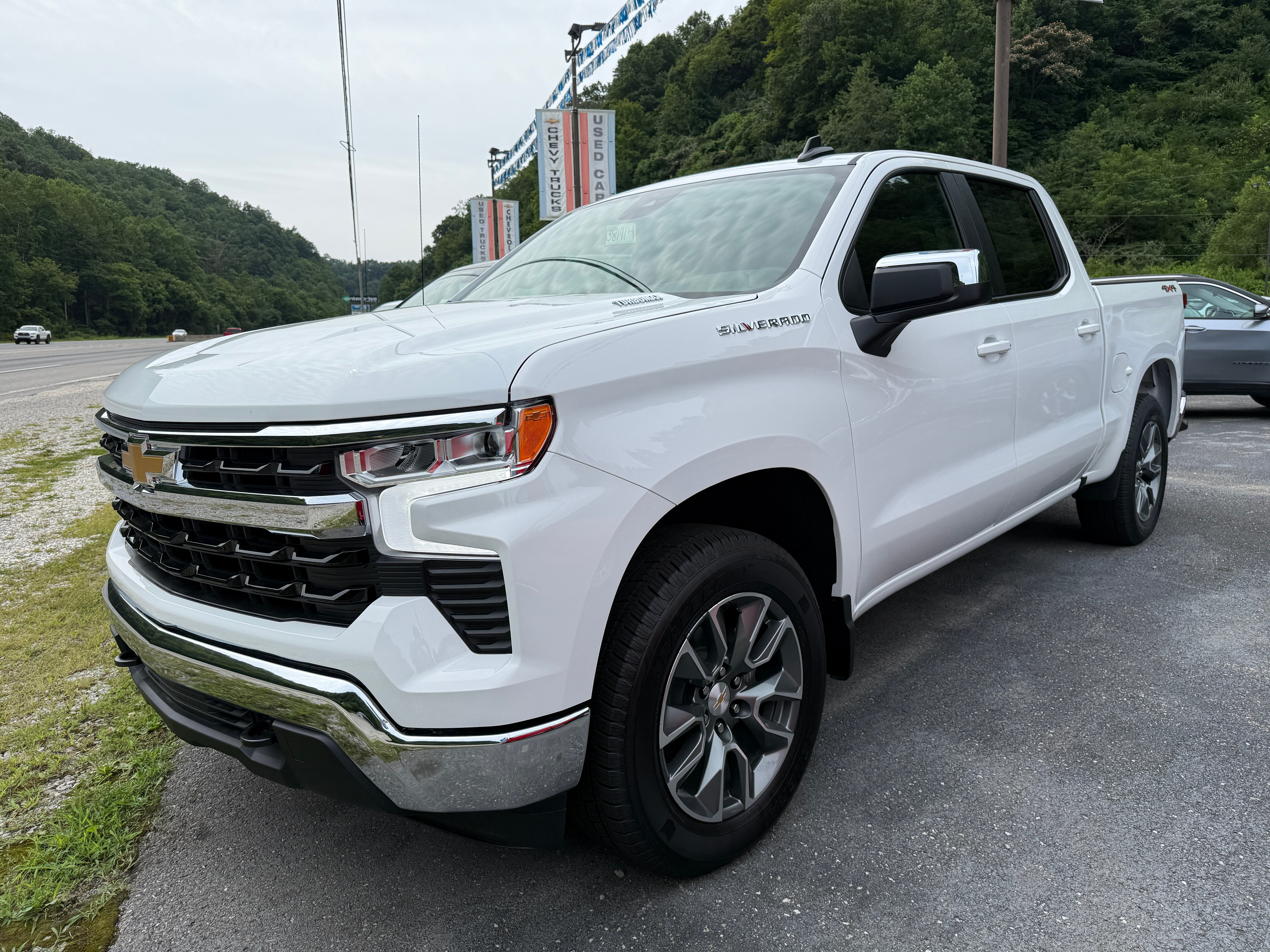 2026 Chevrolet Silverado 1500 LT (2FL)