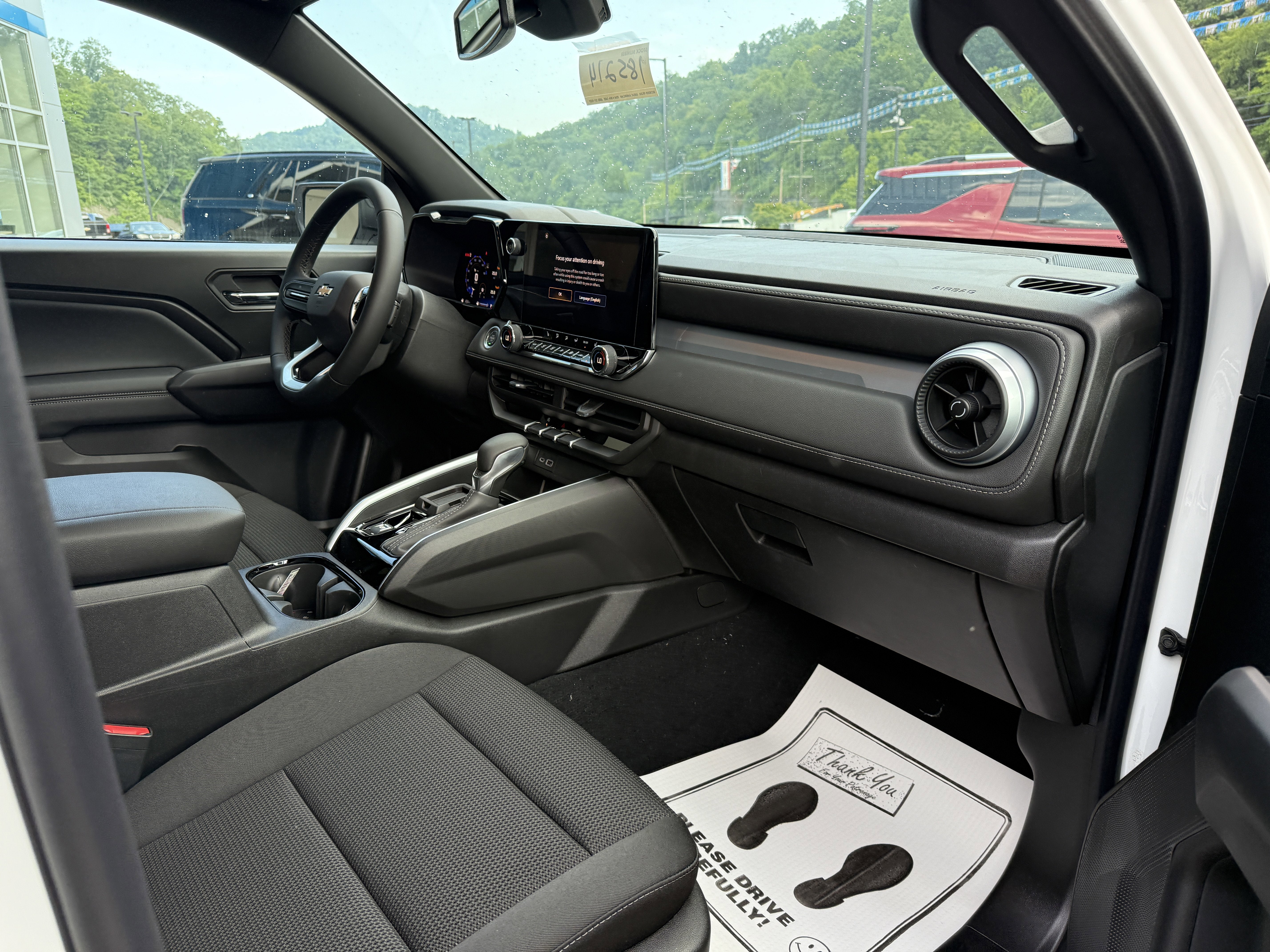 2025 Chevrolet Colorado WT/LT