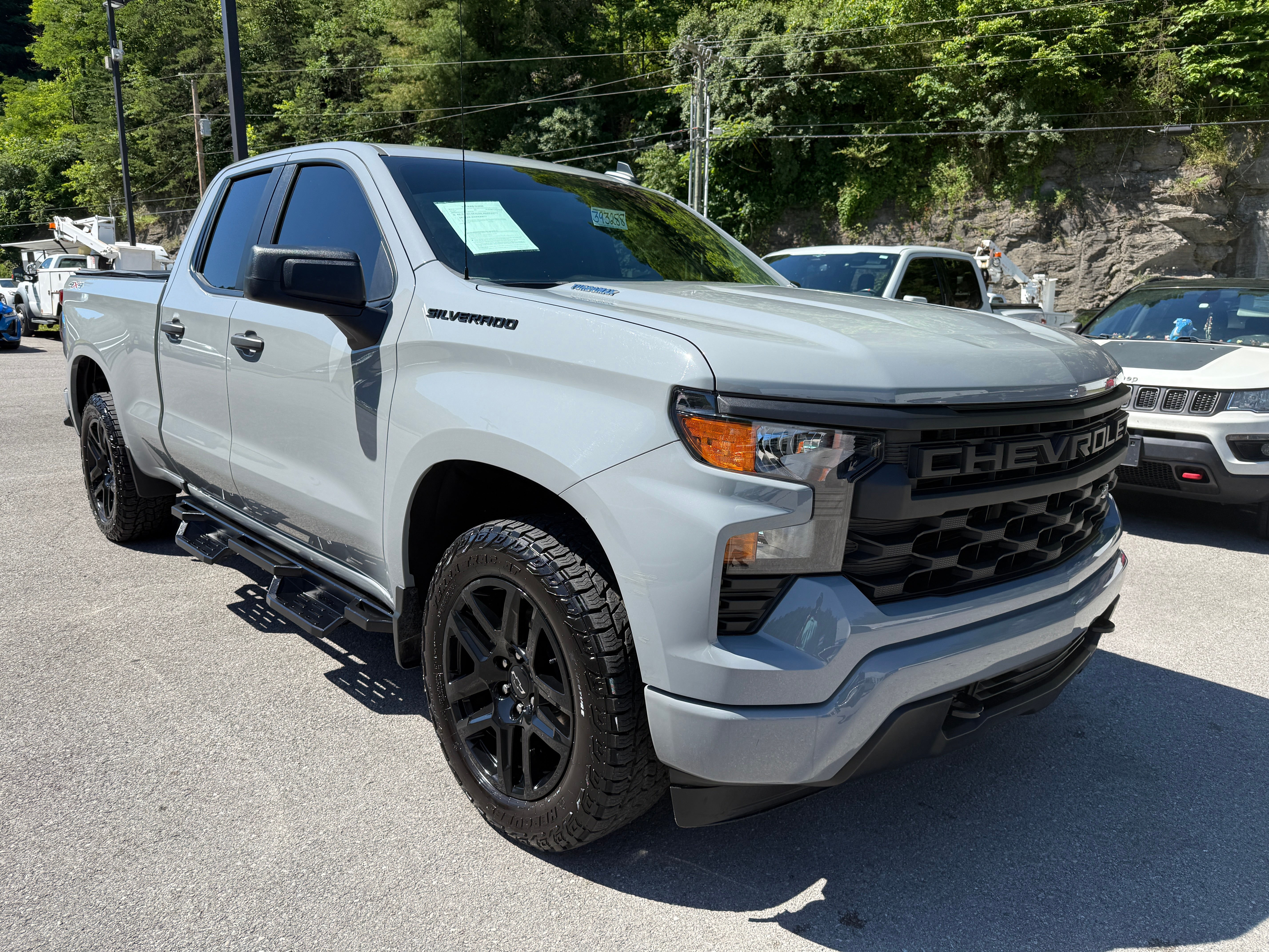 2024 Chevrolet Silverado 1500 Custom 4X4 Double Cab Std Box's photo