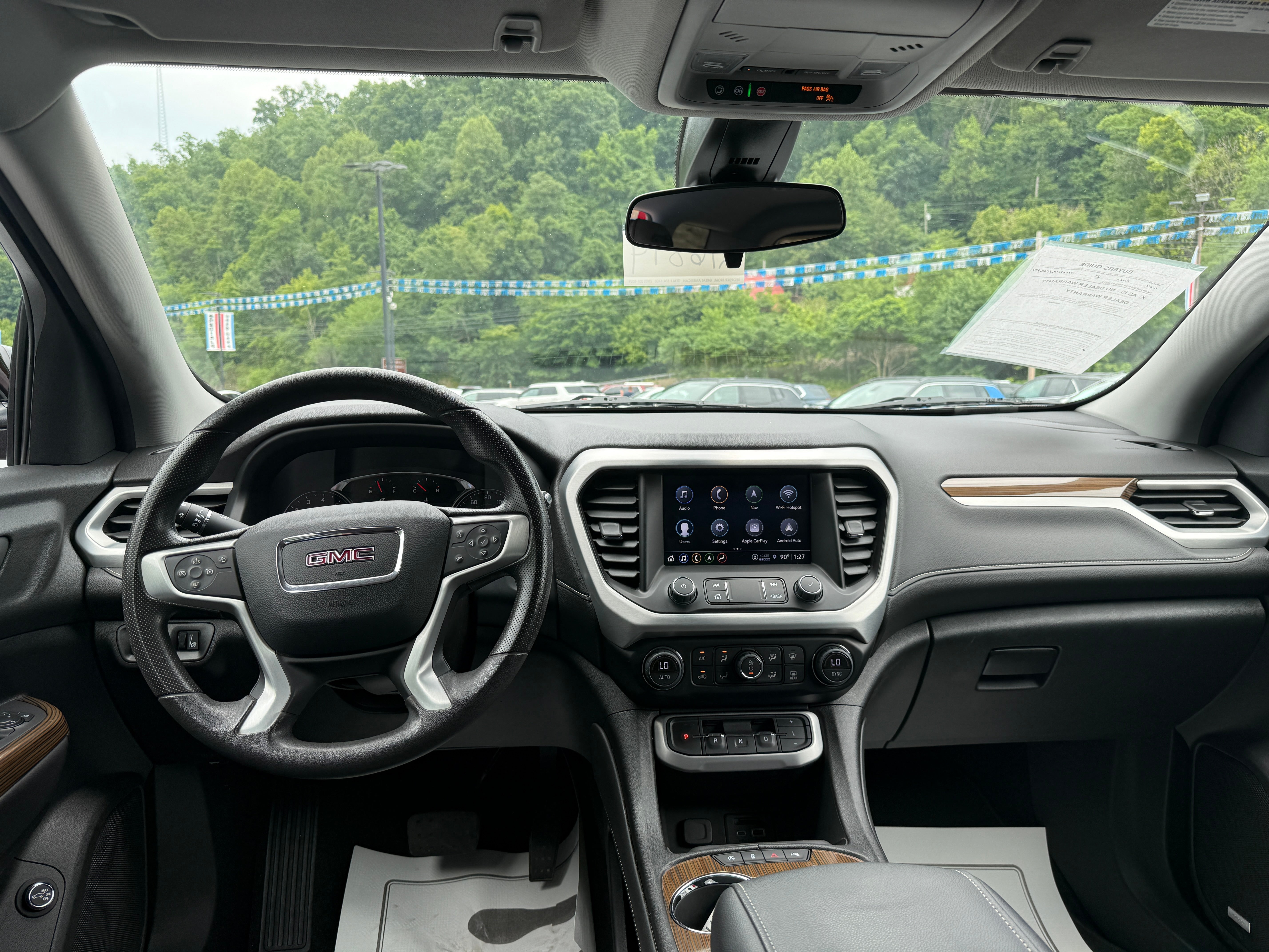 2023 GMC Acadia SLE