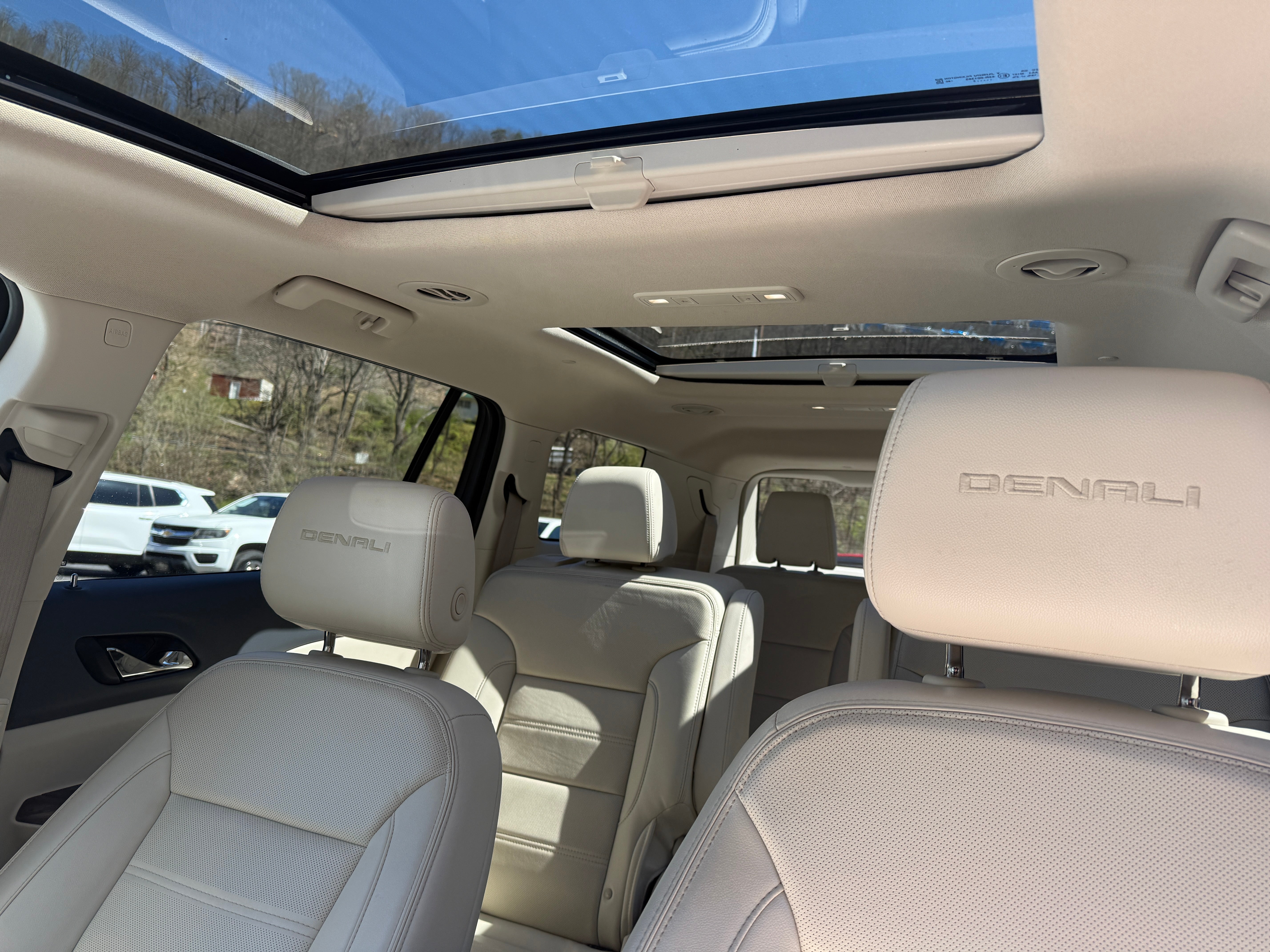 2022 GMC Acadia Denali