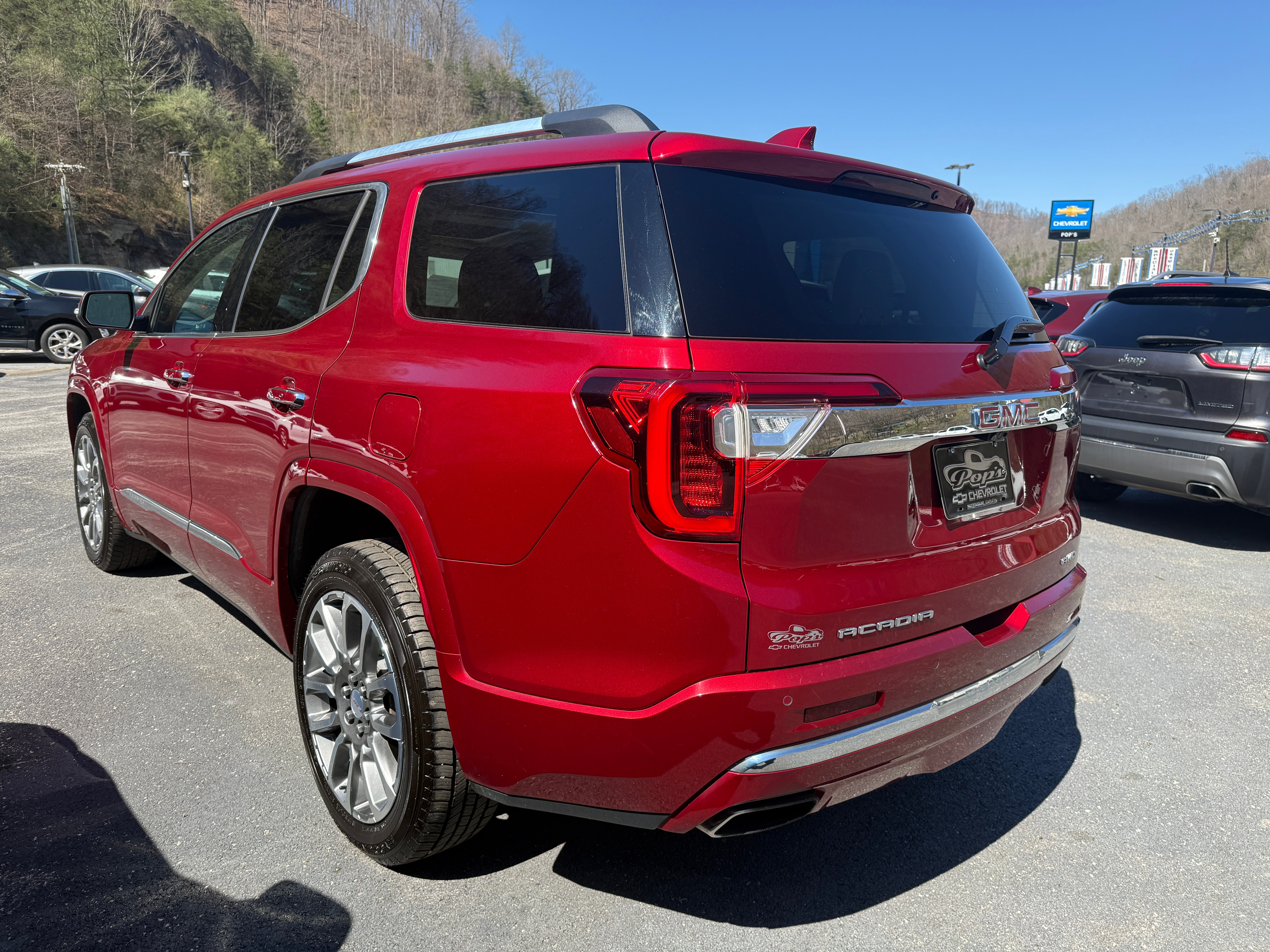 2022 GMC Acadia Denali