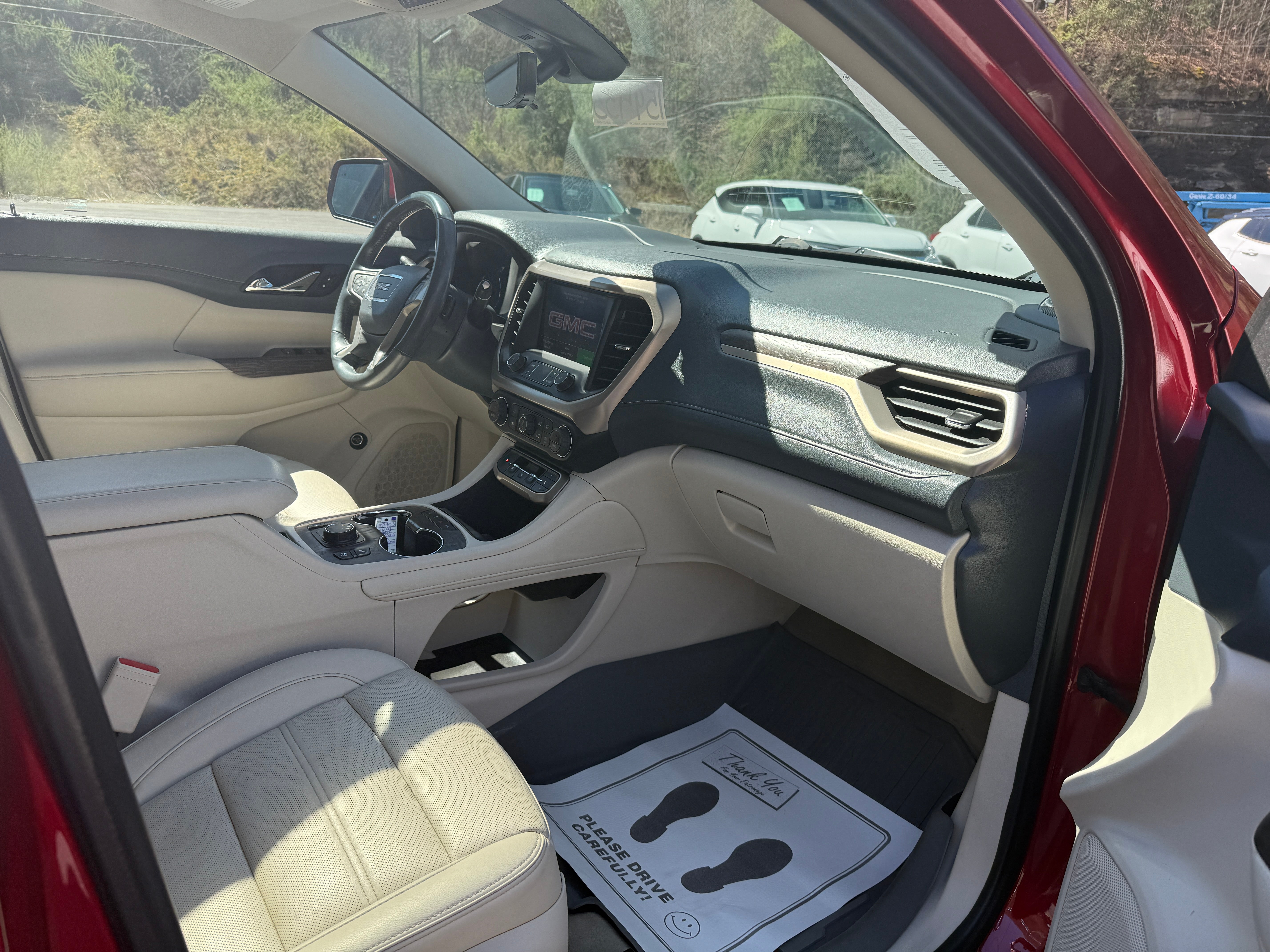 2022 GMC Acadia Denali