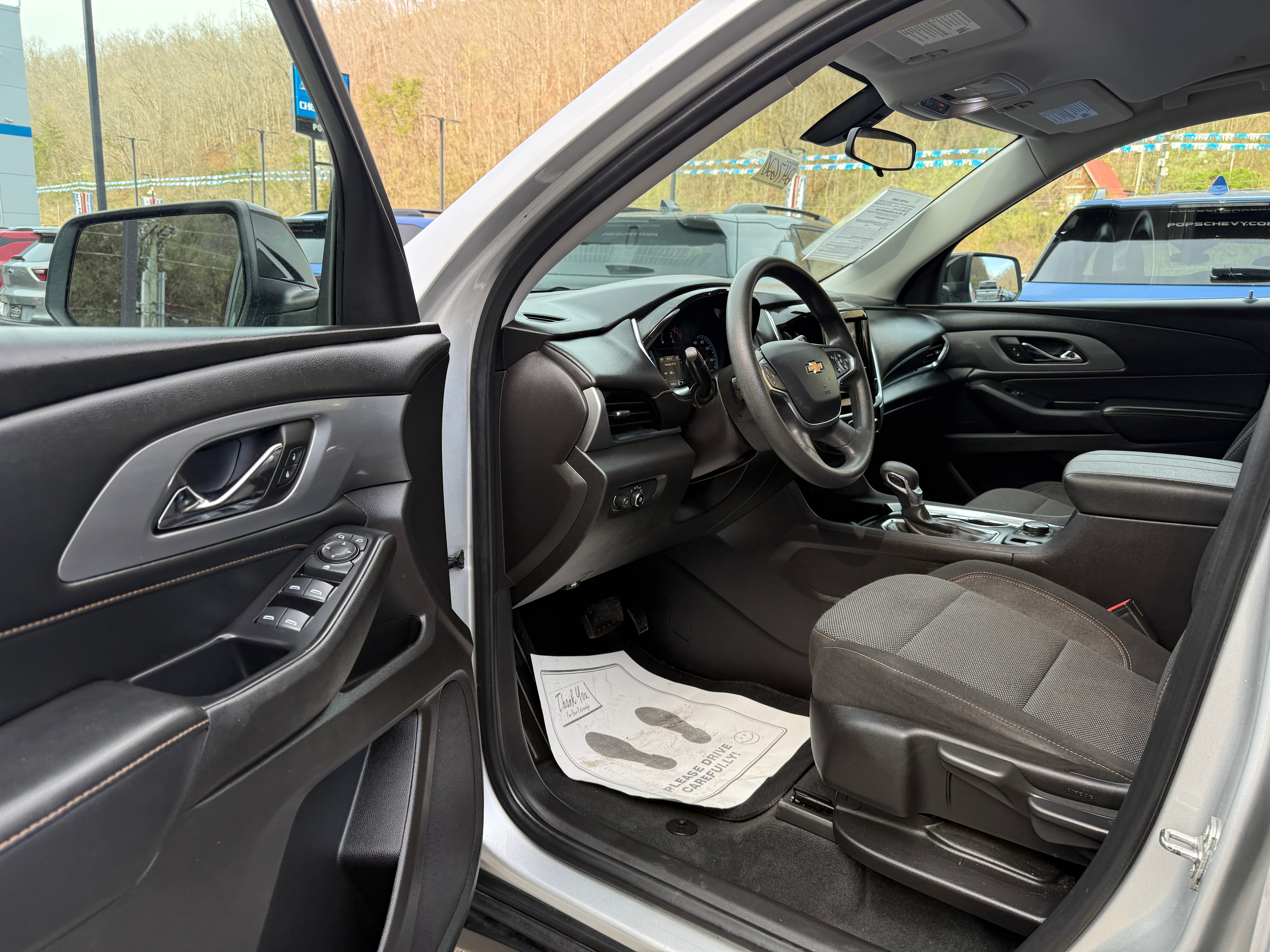 2021 Chevrolet Traverse LS