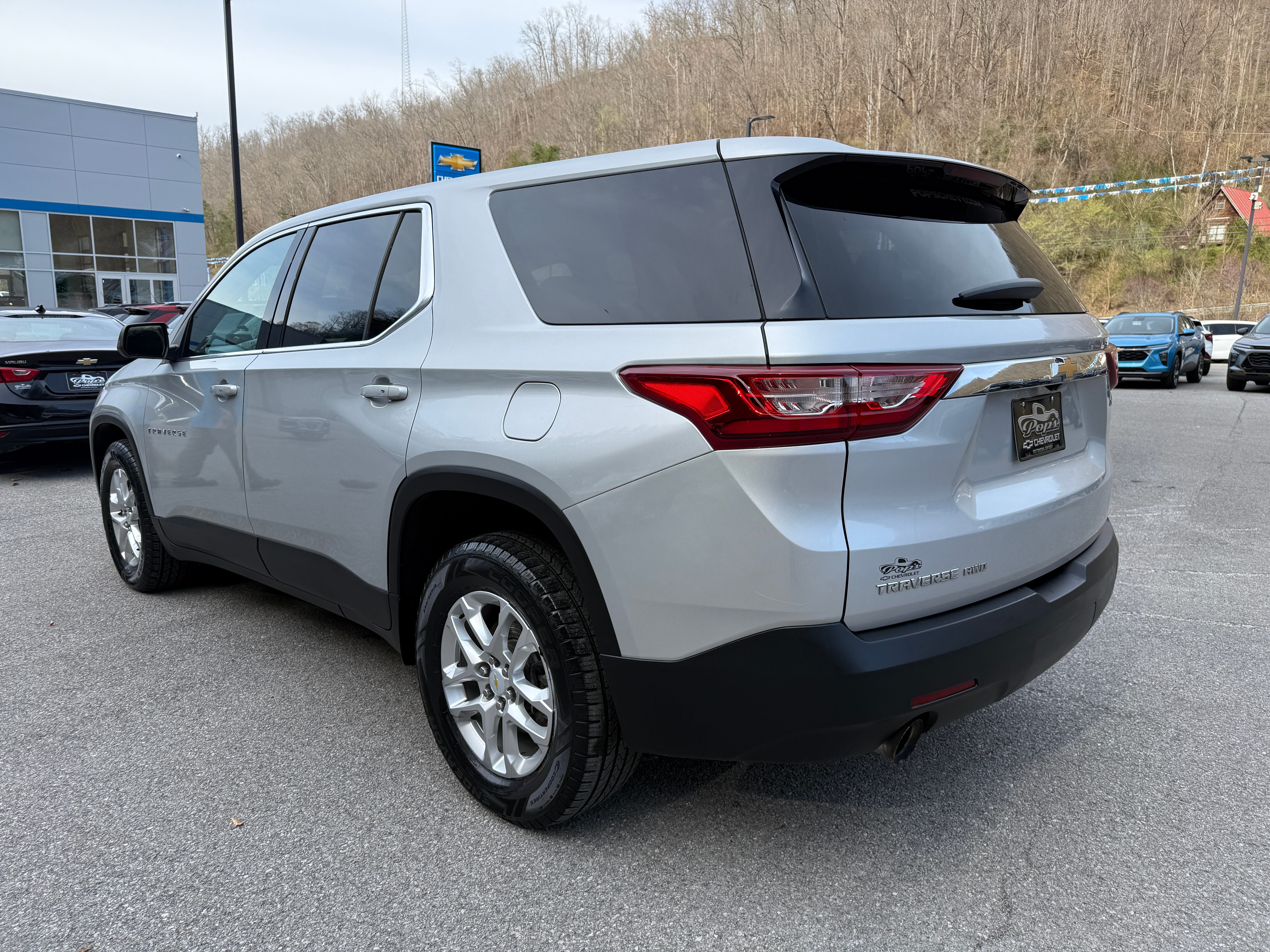 2021 Chevrolet Traverse LS