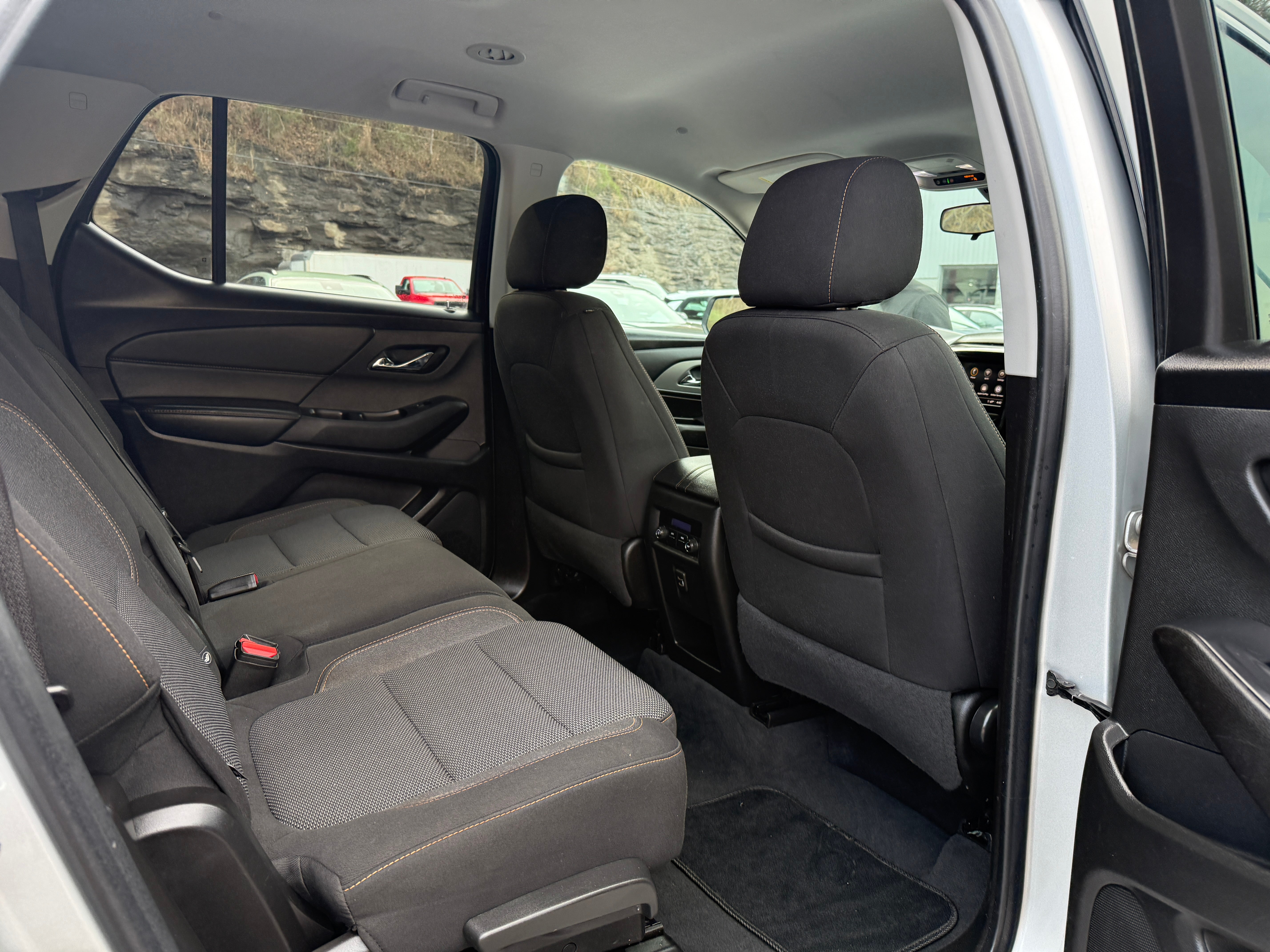 2021 Chevrolet Traverse LS