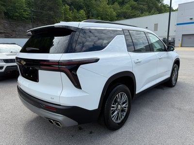 2024 Chevrolet Traverse LT