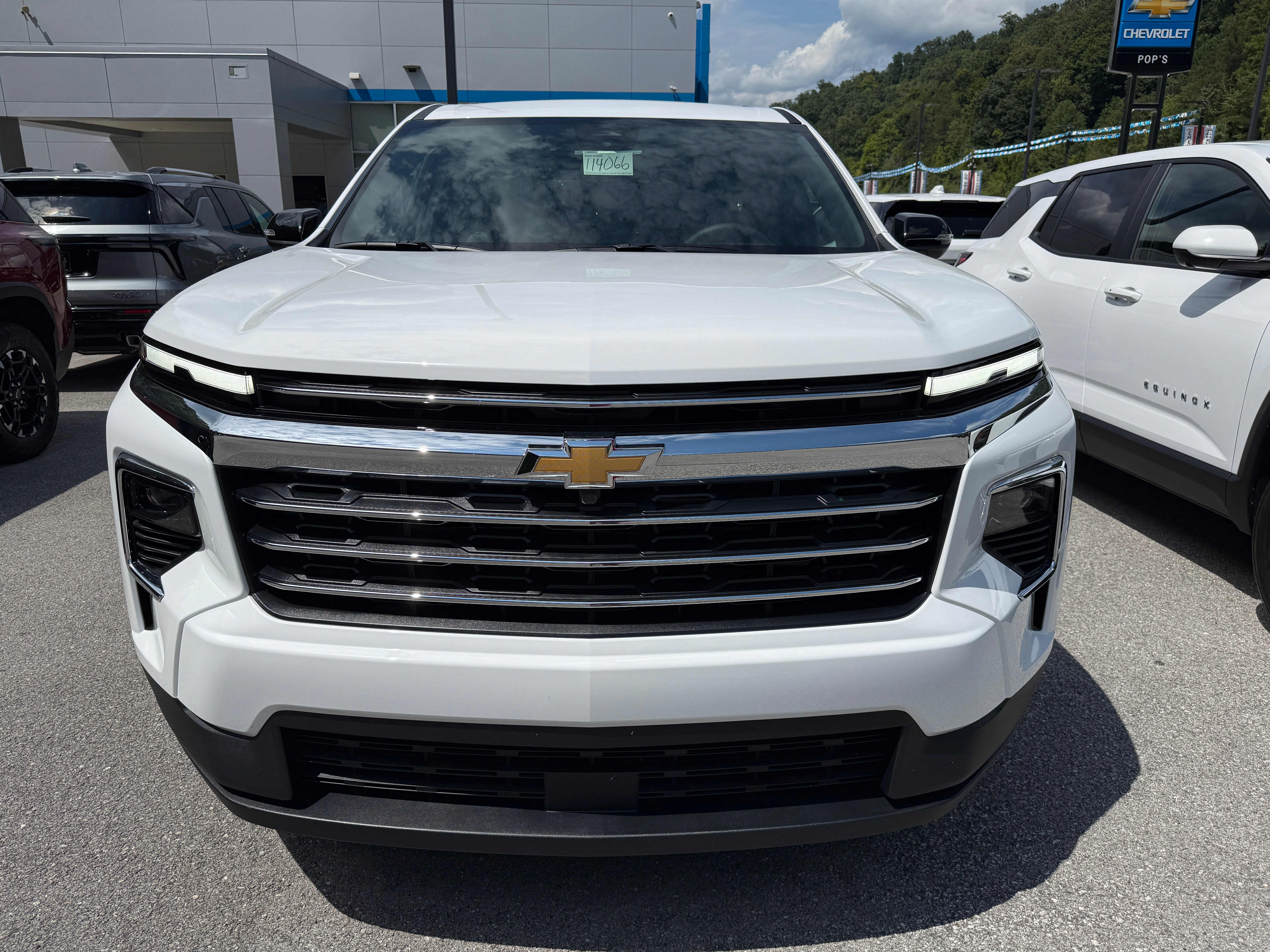 2027 Chevrolet Traverse LT