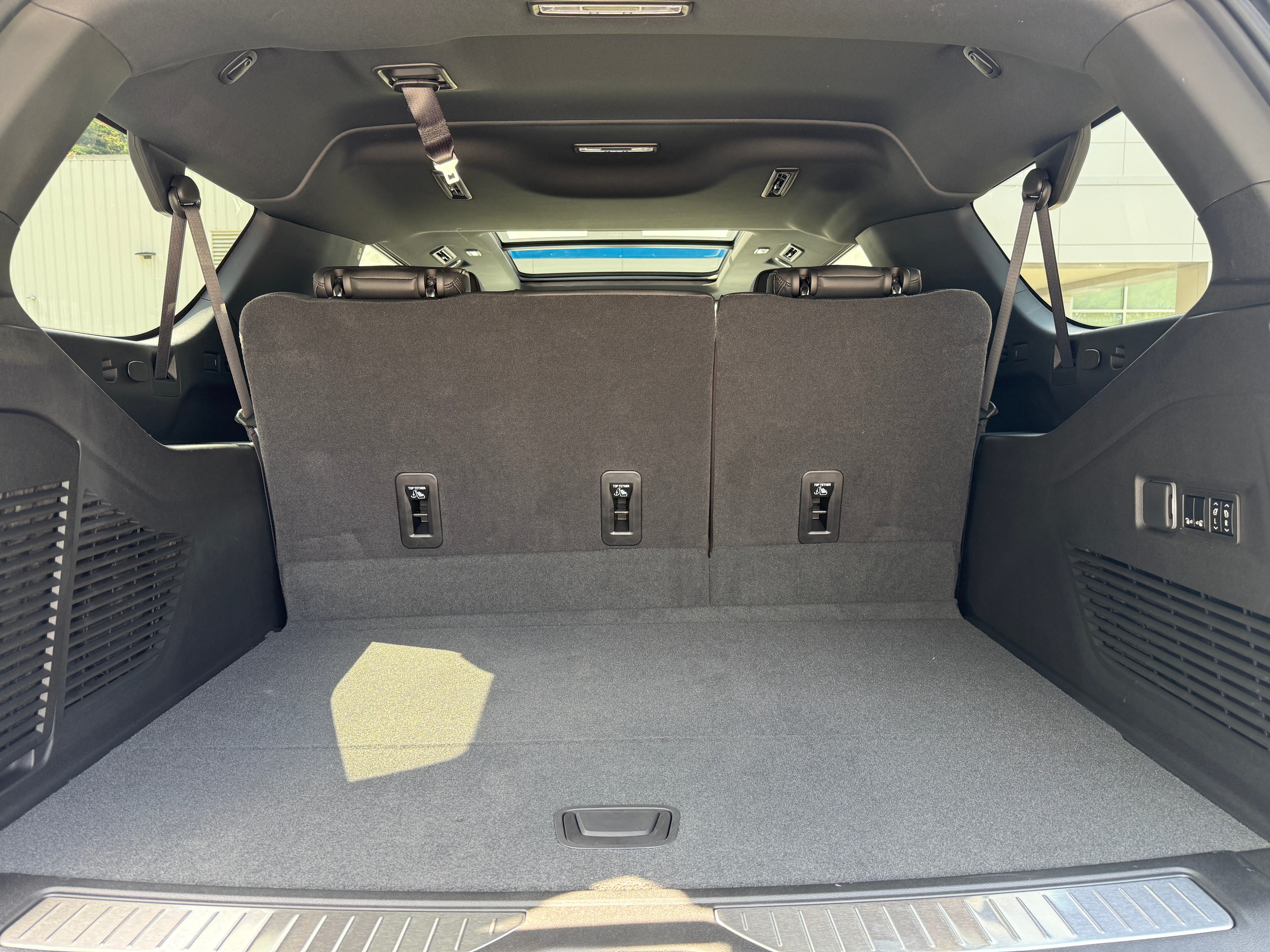 2026 Chevrolet Suburban RST - Photo 11
