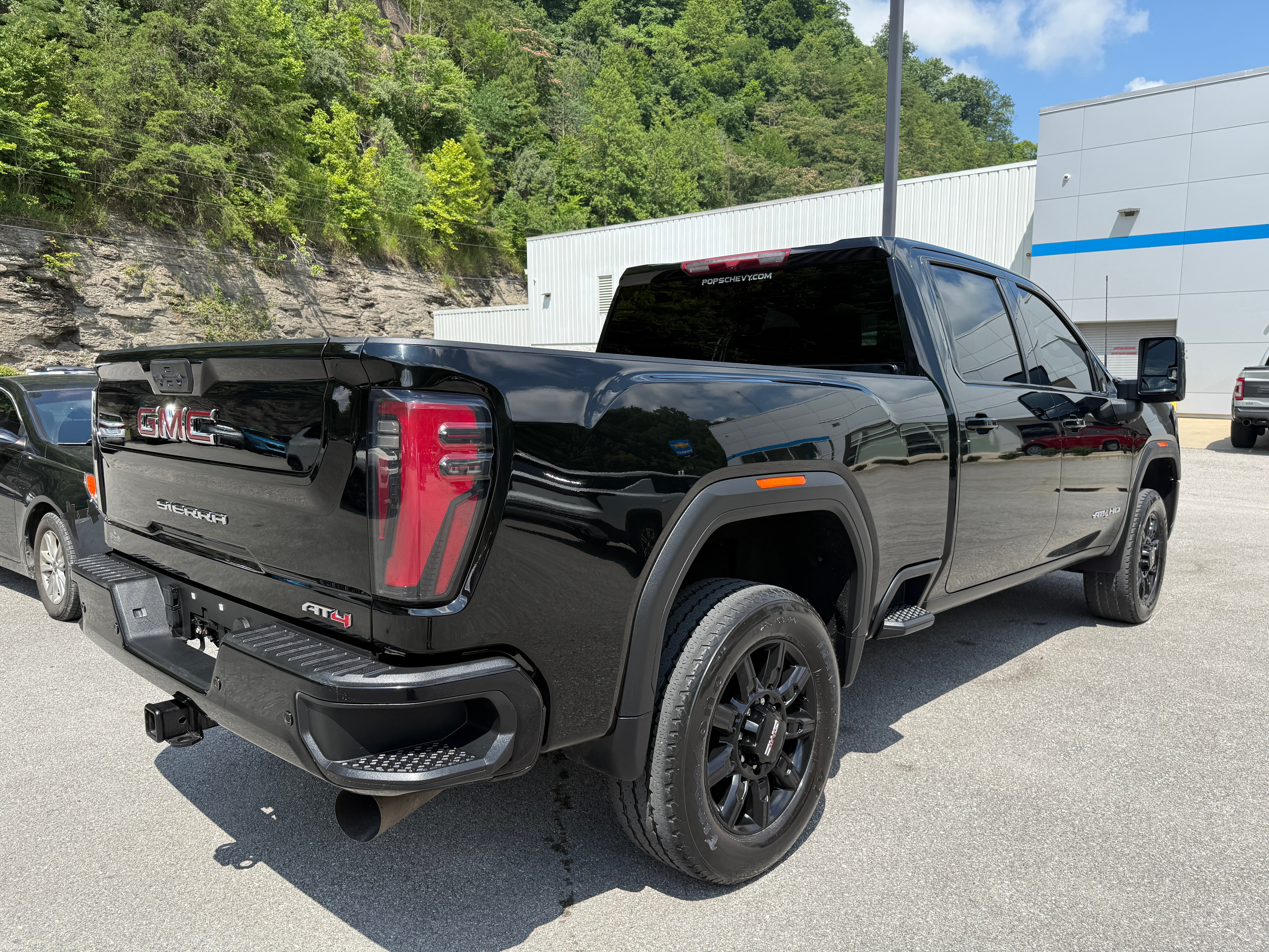 2024 GMC Sierra 2500 HD AT4