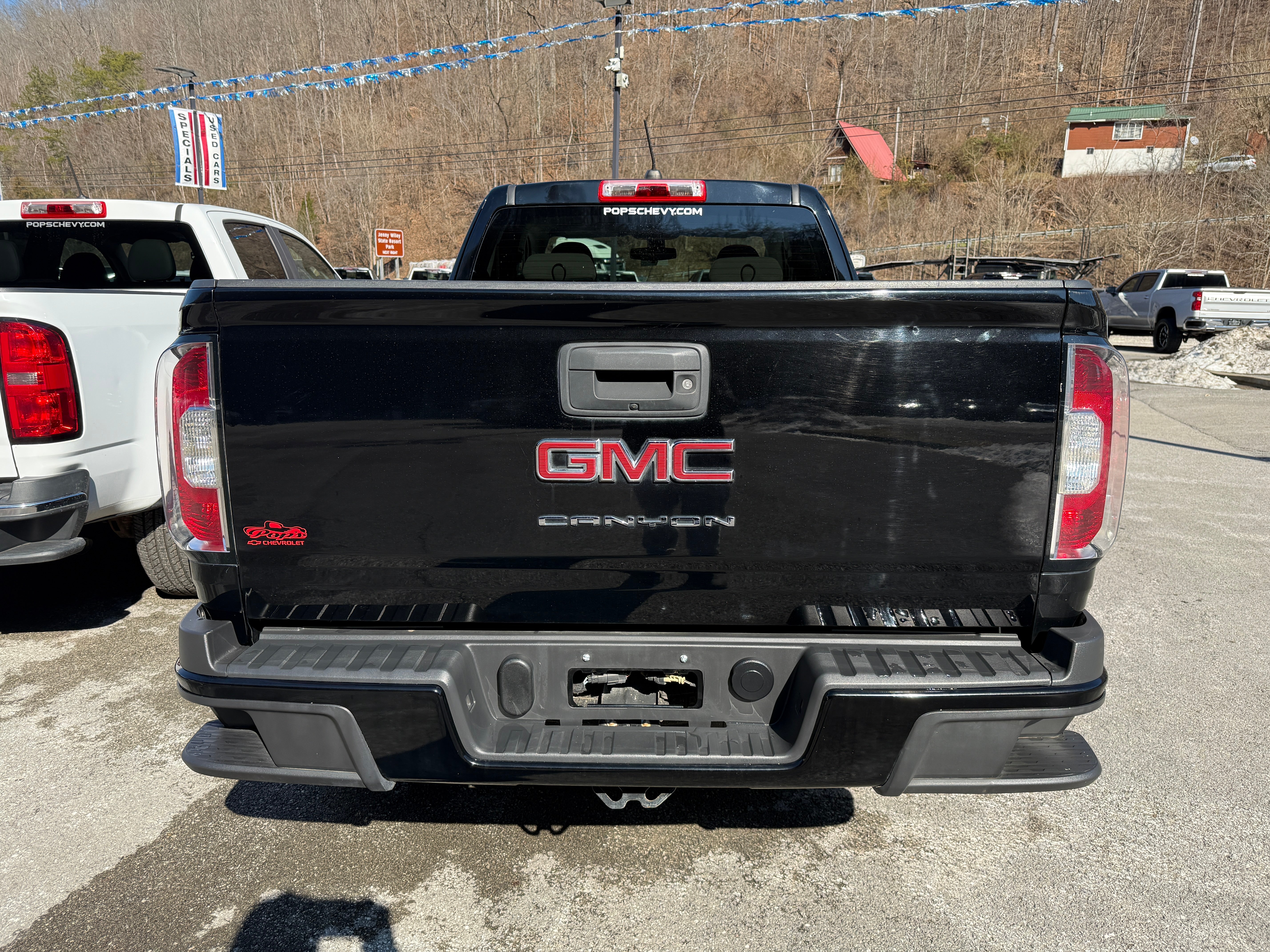 2022 GMC Canyon Elevation Standard