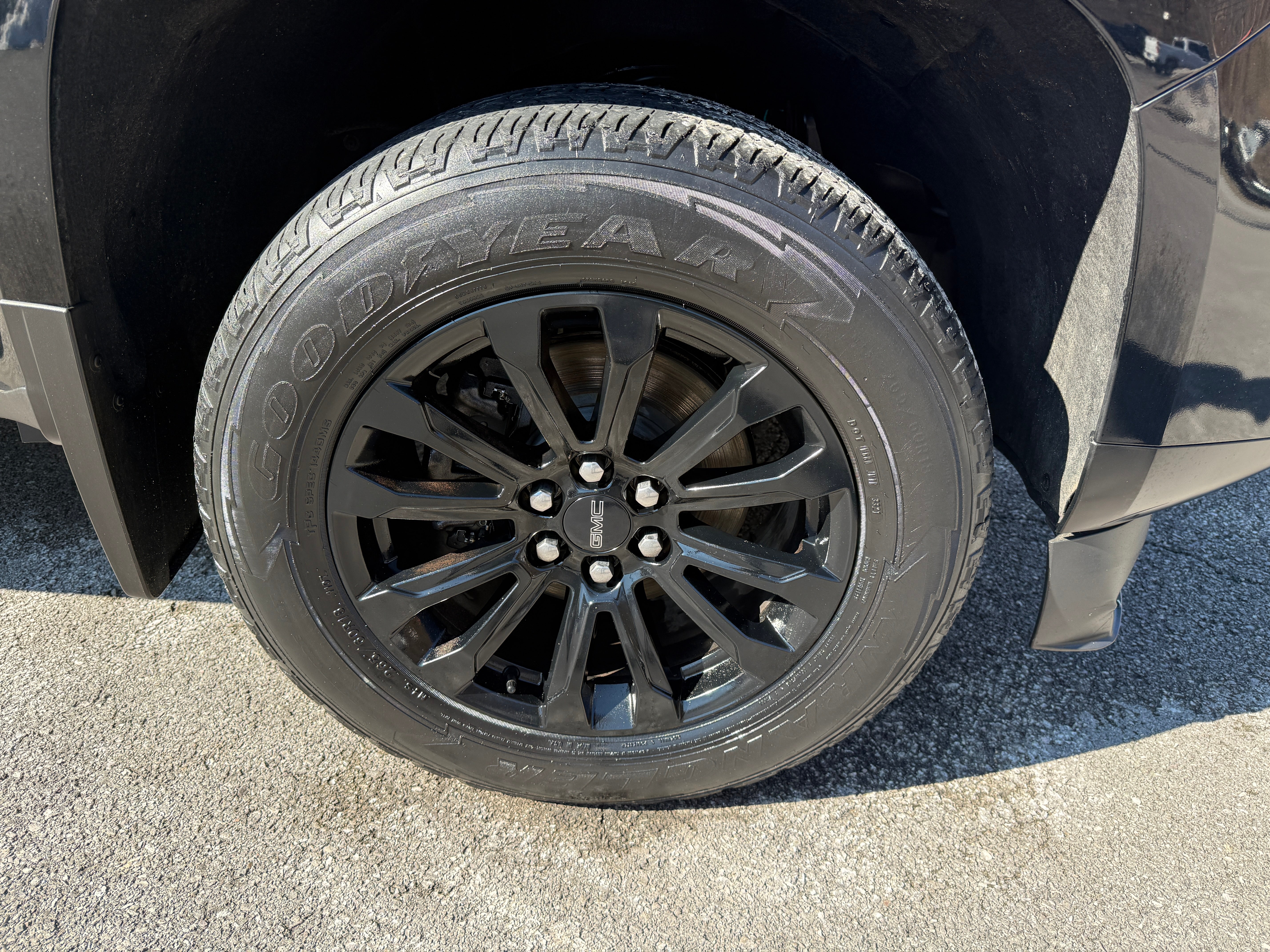 2022 GMC Canyon Elevation Standard